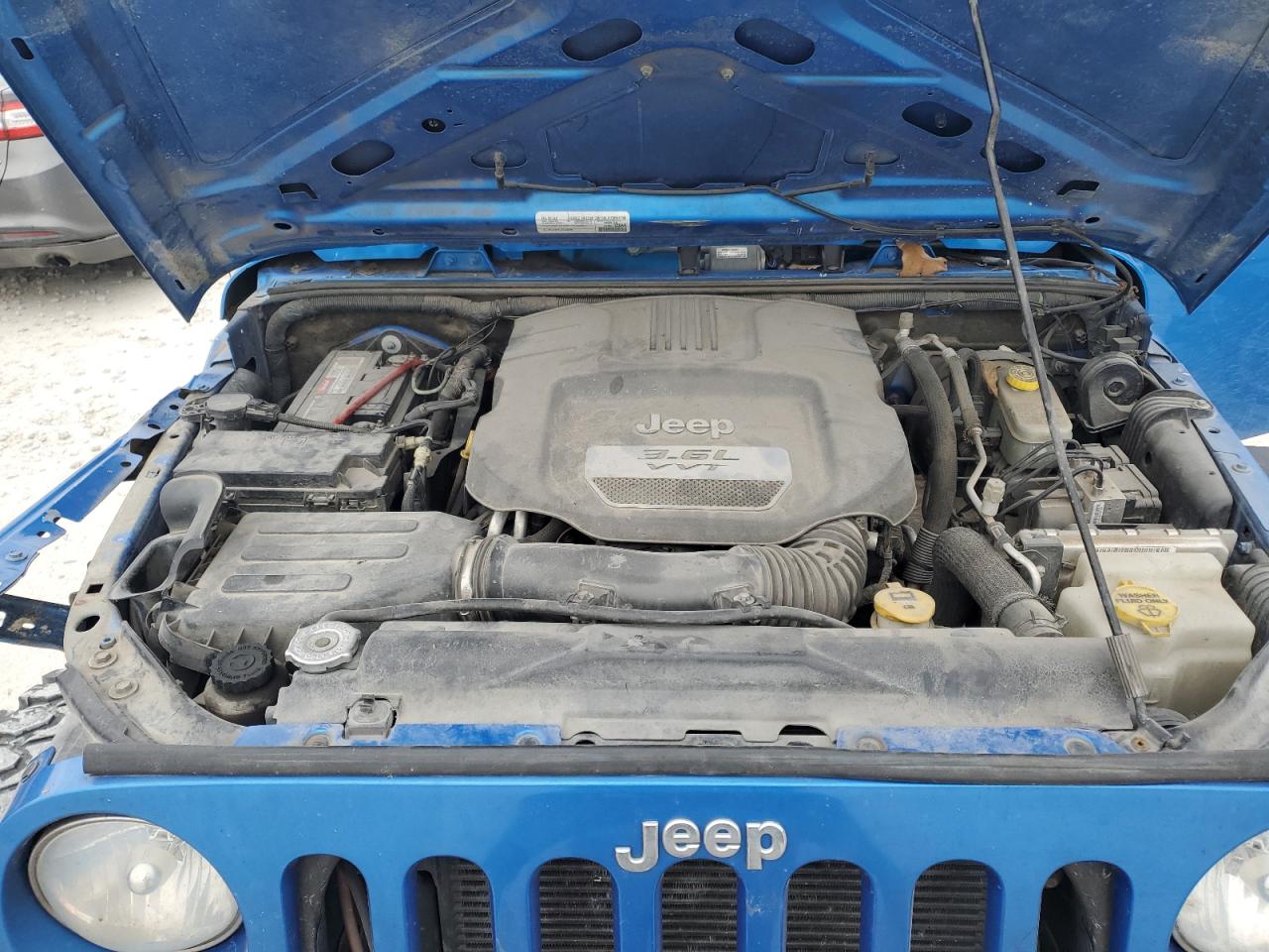 2015 Jeep Wrangler - Image 11