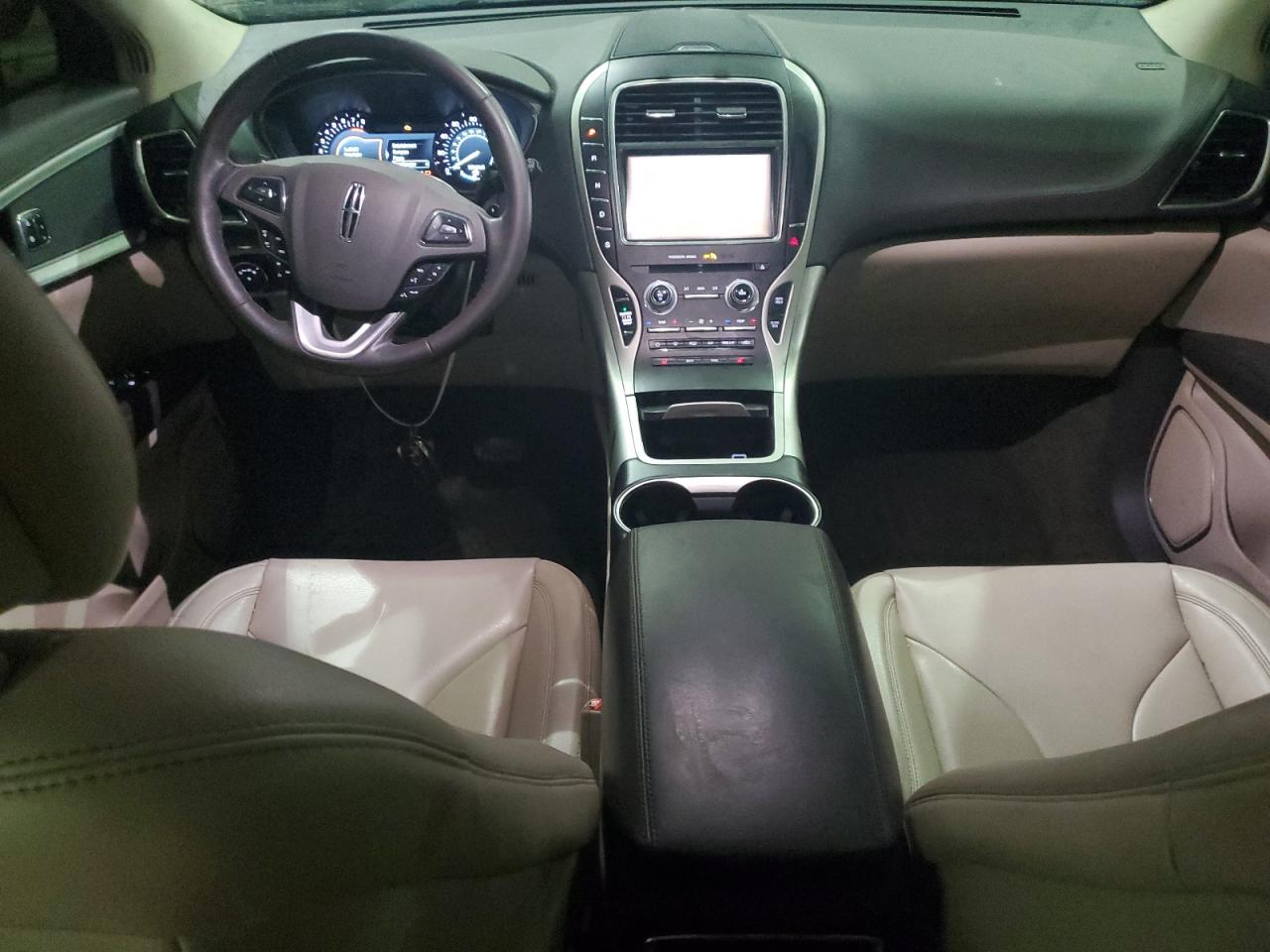 2018 Lincoln MKX - Image 8