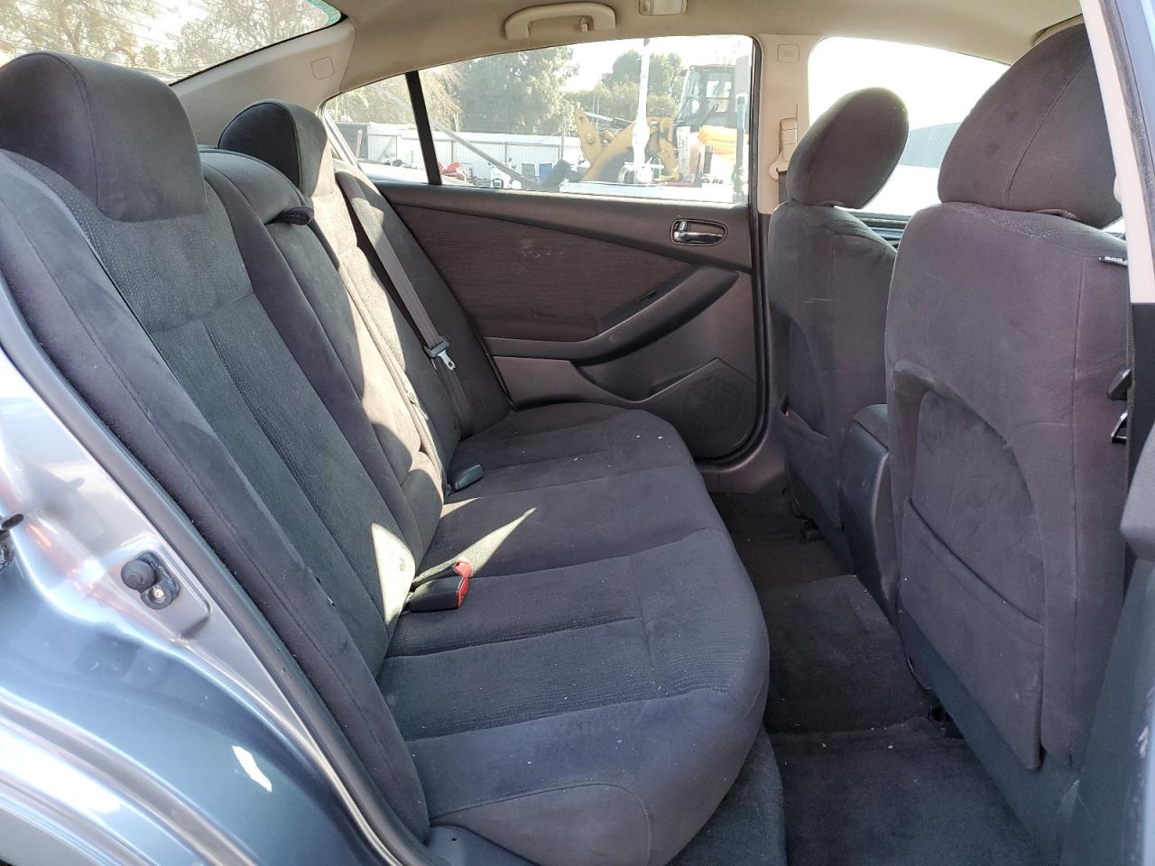 2010 Nissan Altima - Image 10