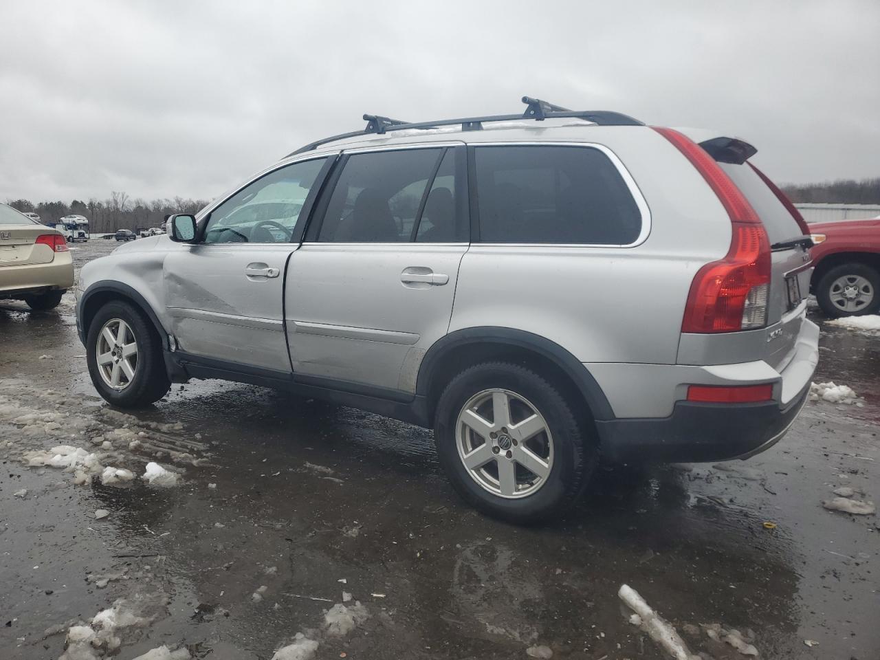 2008 Volvo XC90 - Image 2