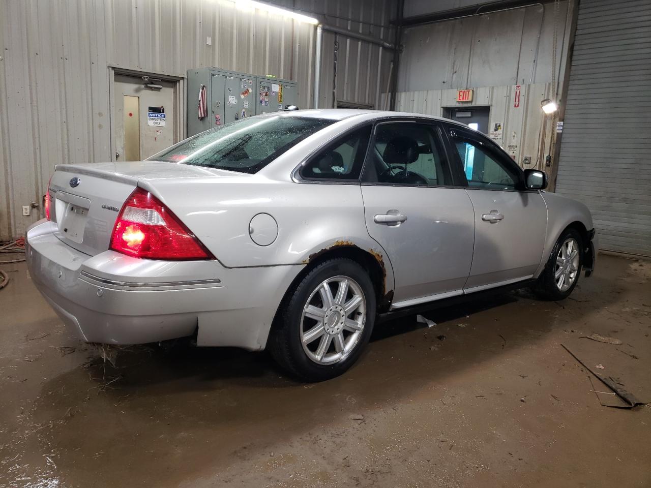 2007 Ford Five Hundred - Image 3