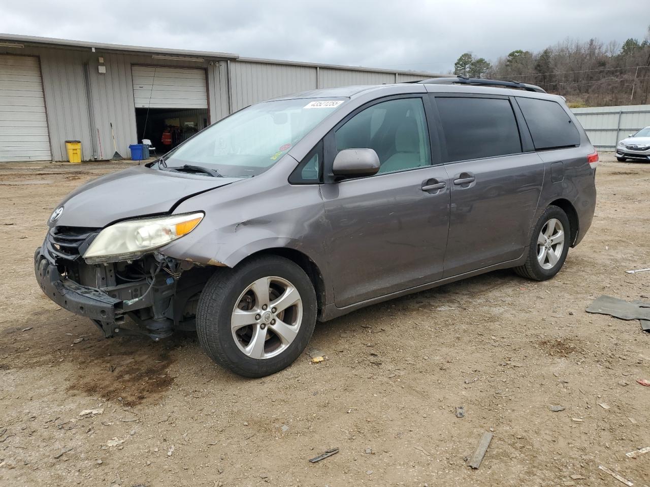 2011 Toyota Sienna - Image 1