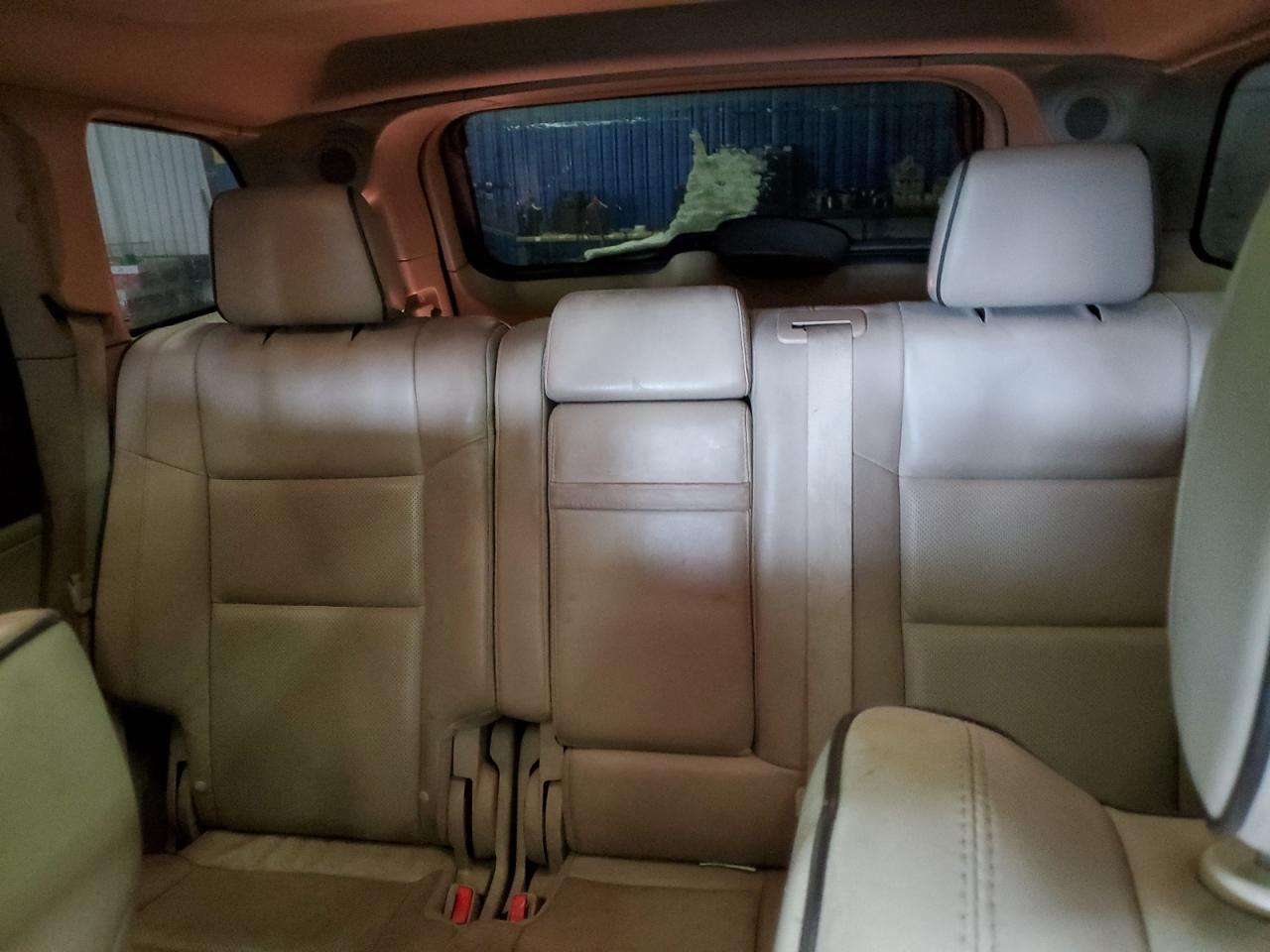 2012 Jeep Grand Cherokee - Image 10