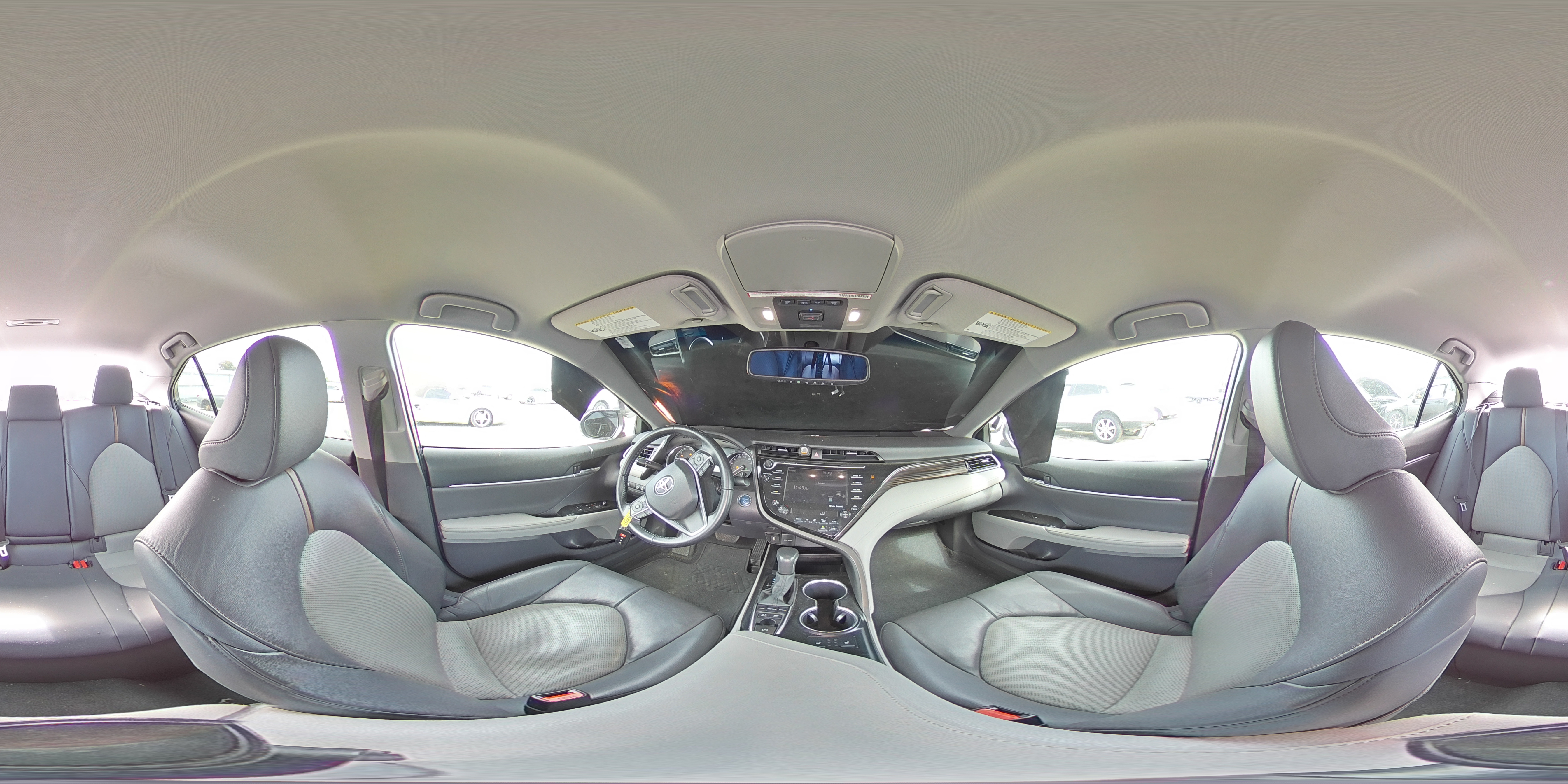 2020 Toyota Camry - Image 13