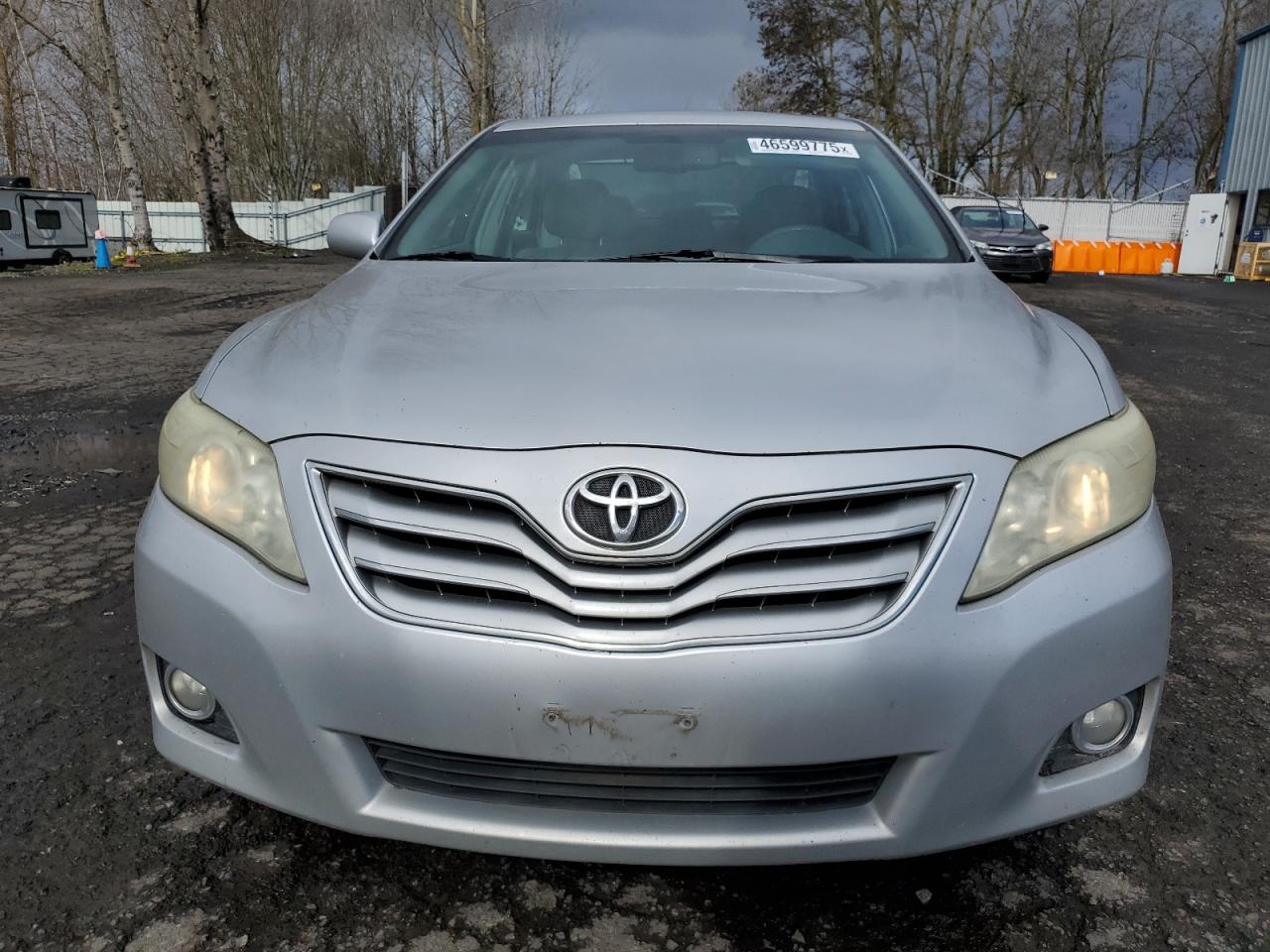 2011 Toyota Camry - Image 5