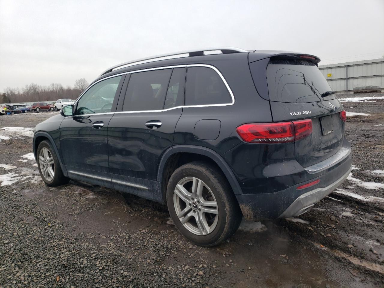 2020 Mercedes-Benz GLB - Image 2