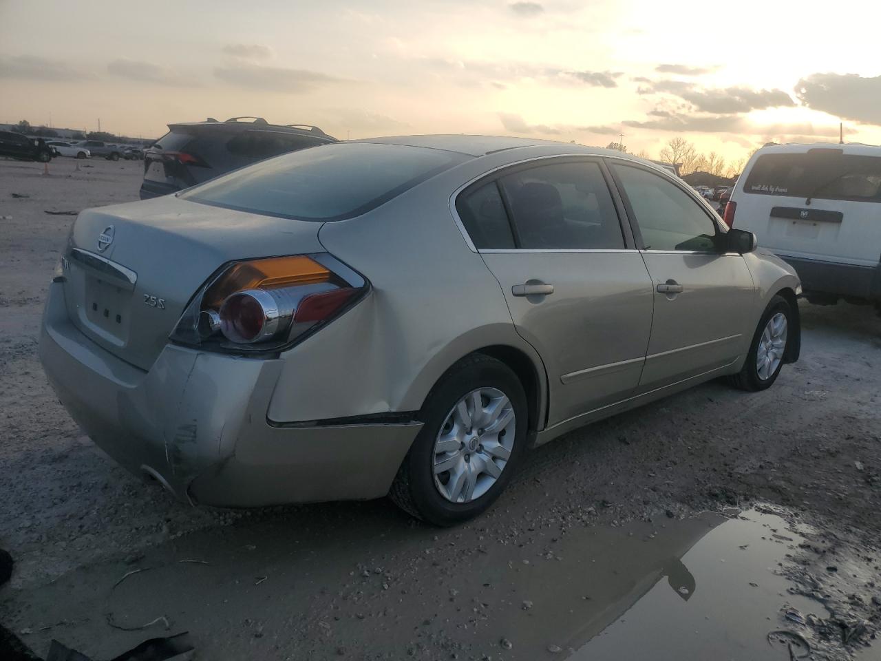 2009 Nissan Altima - Image 3