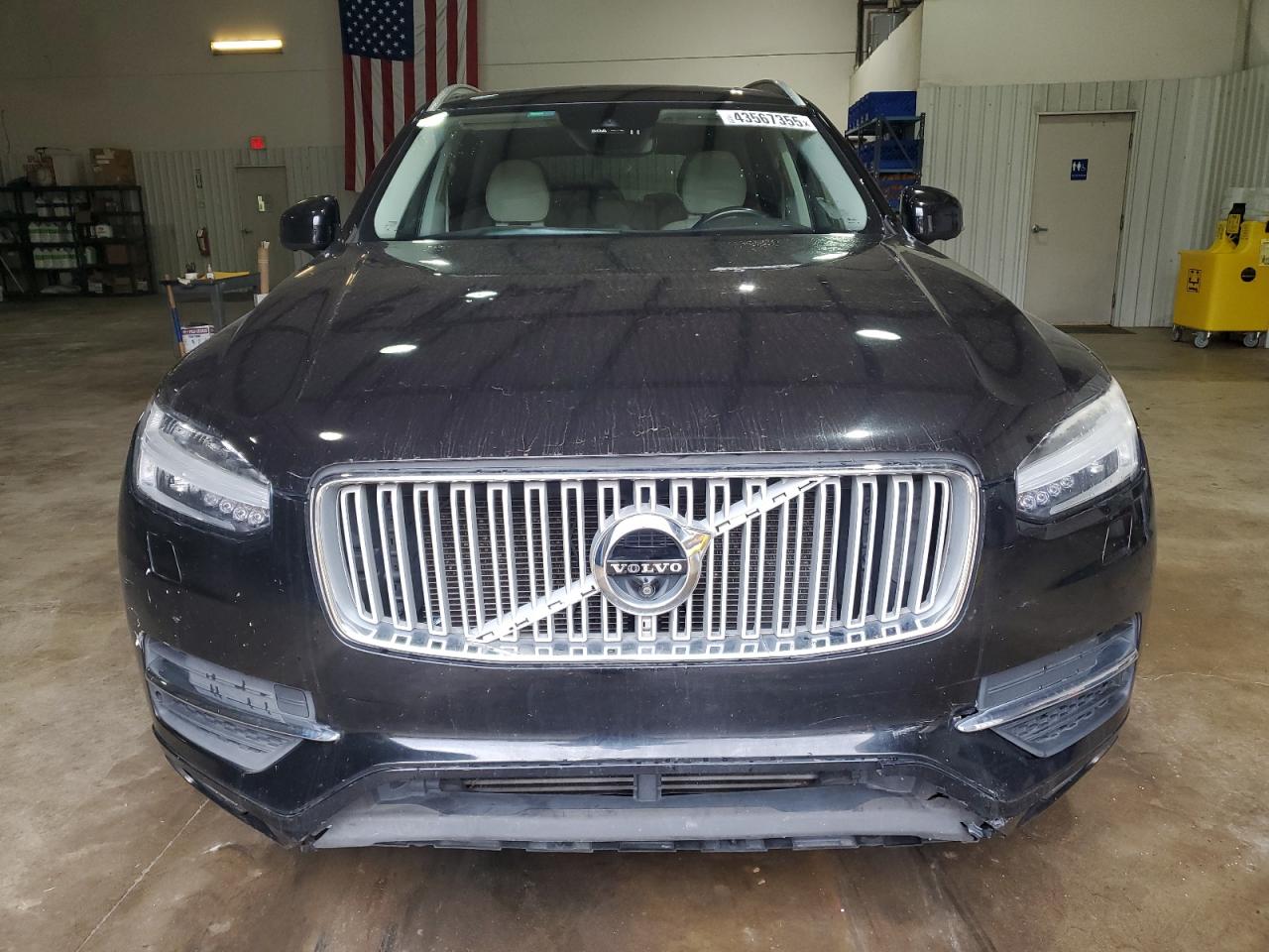 2016 Volvo XC90 - Image 5