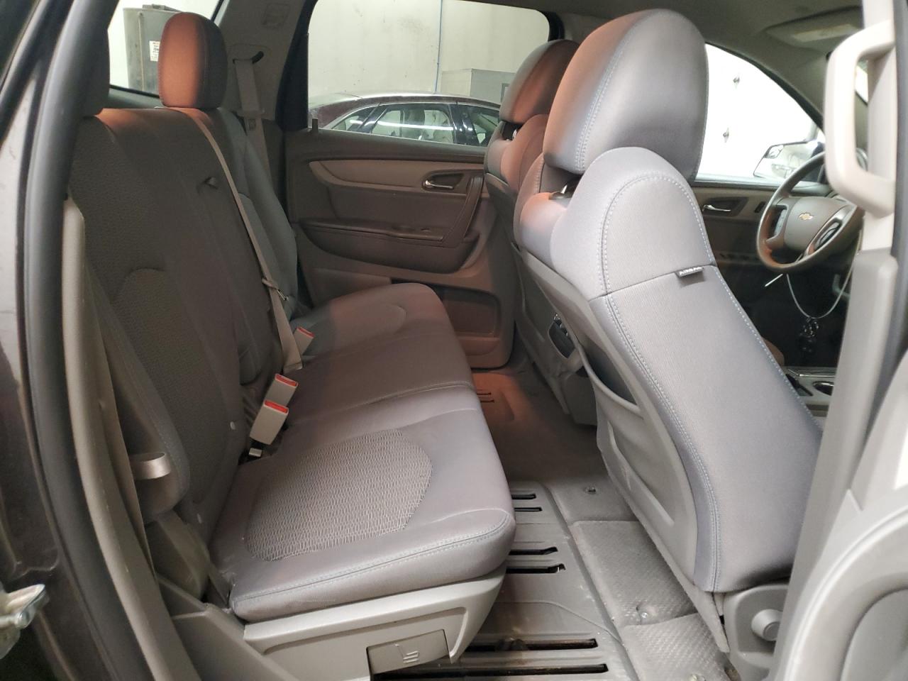 2014 Chevrolet Traverse - Image 11