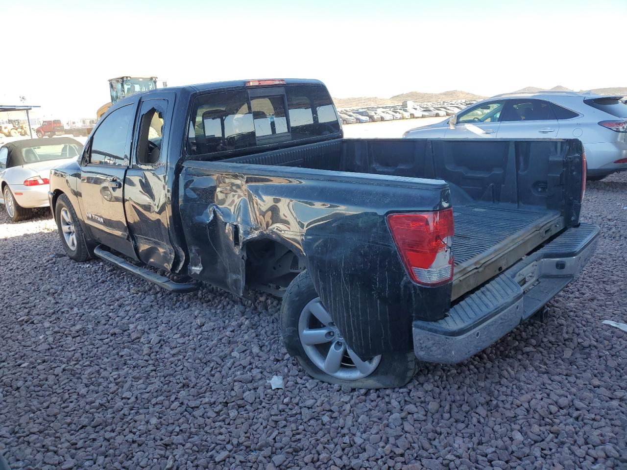 2014 Nissan Titan - Image 2