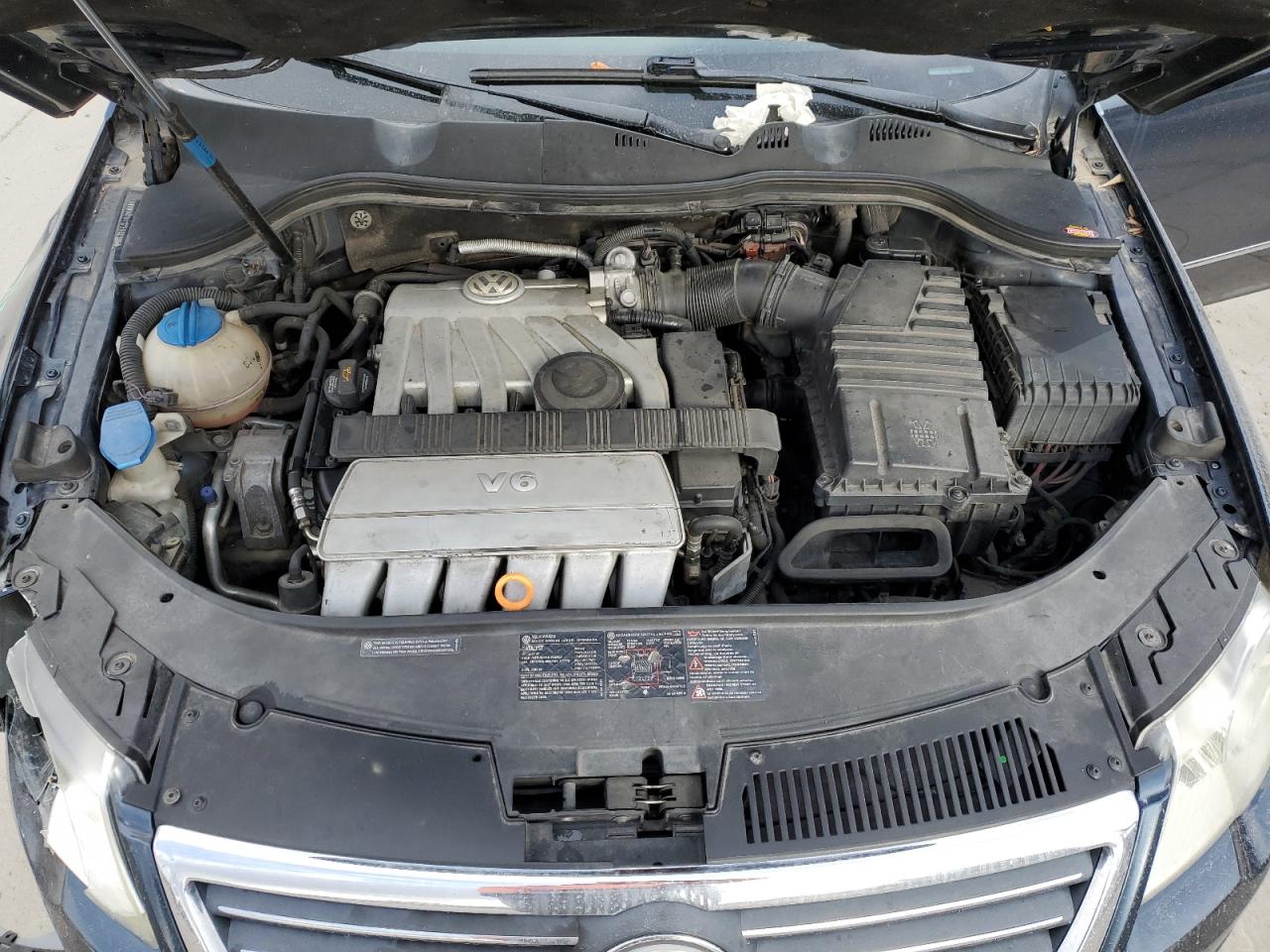 2007 Volkswagen Passat - Image 12