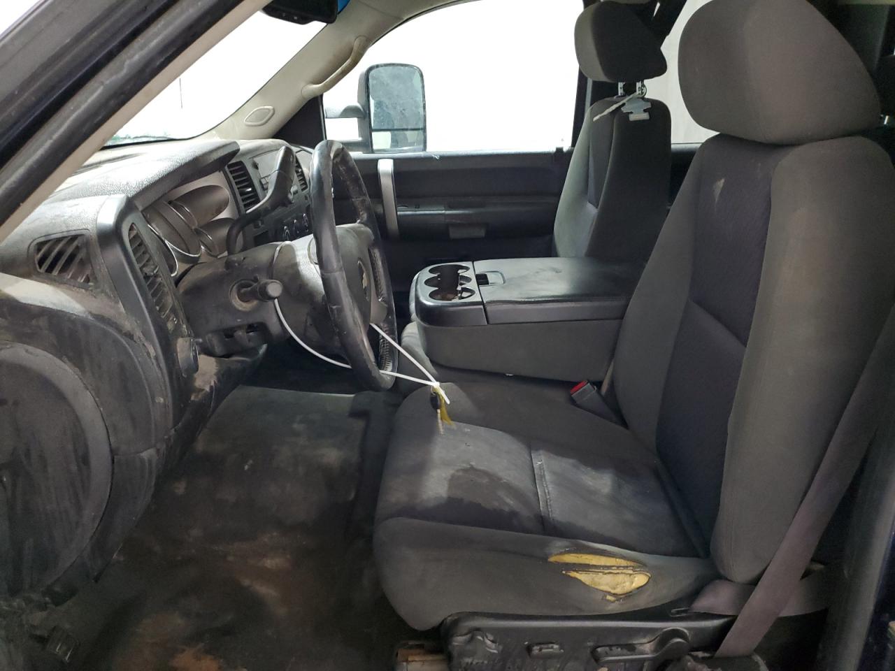 2009 Chevrolet Silverado - Image 7