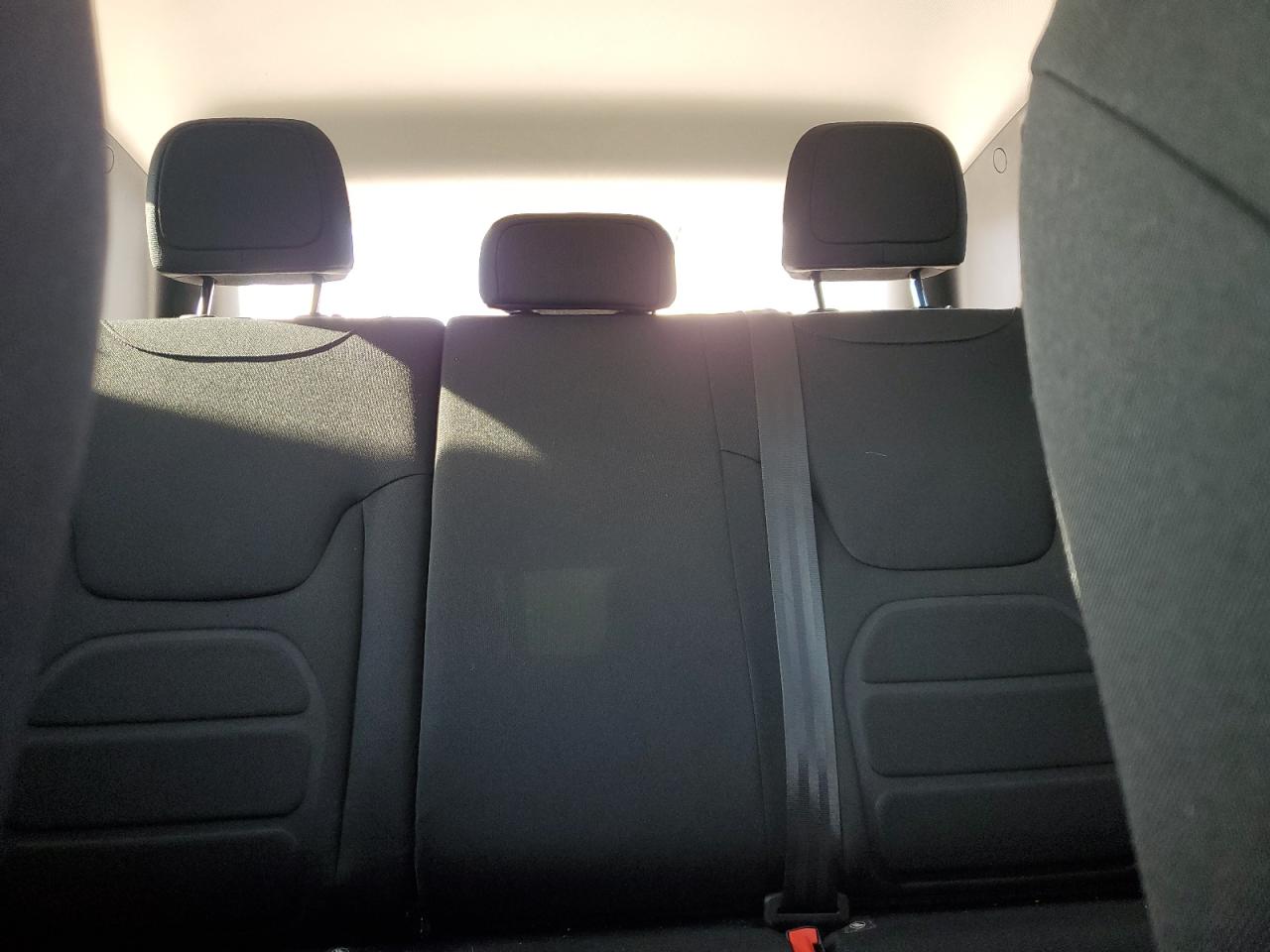 2018 Jeep Renegade - Image 10