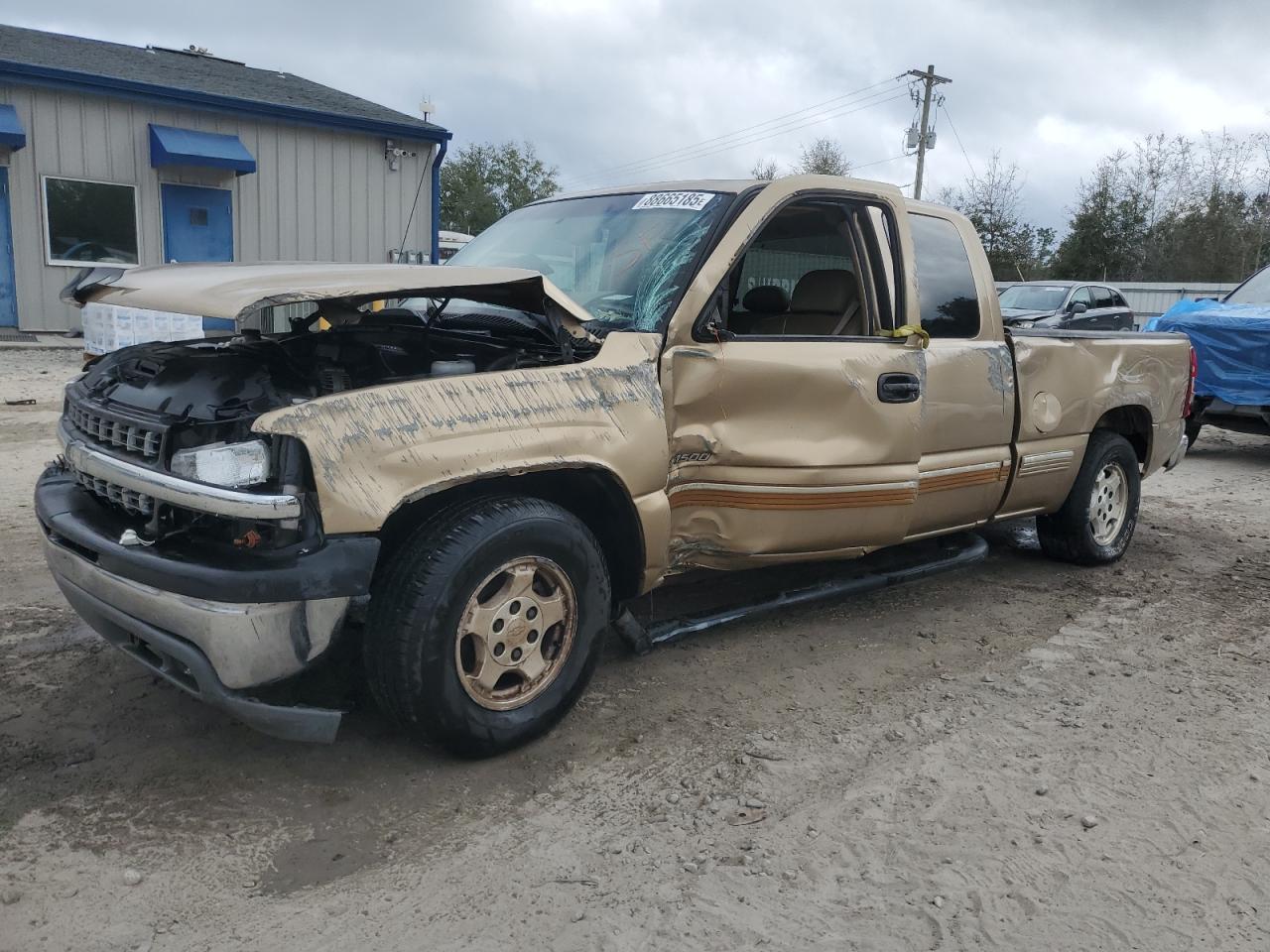 2000 Chevrolet Silverado - Image 1