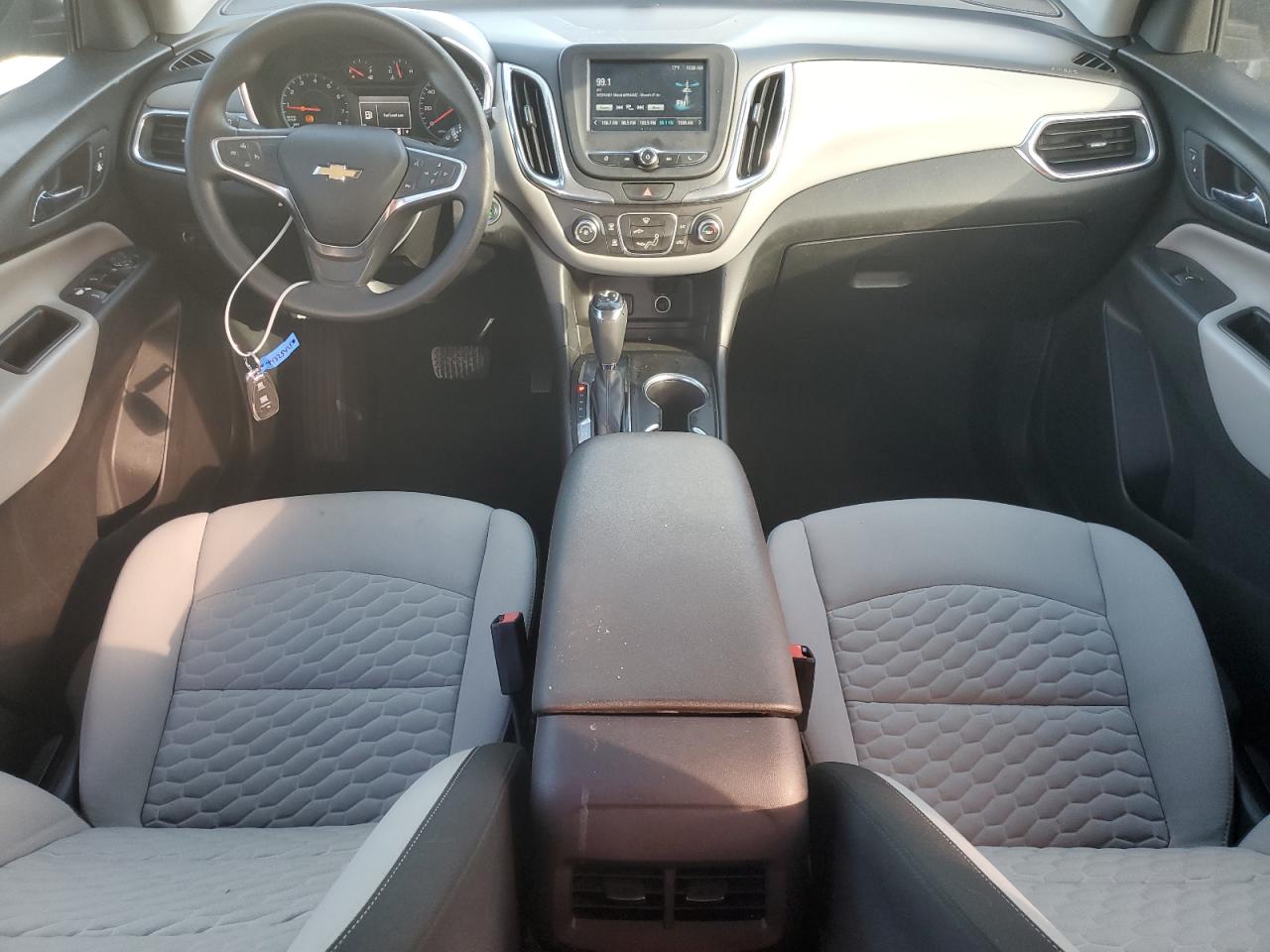 2018 Chevrolet Equinox - Image 8