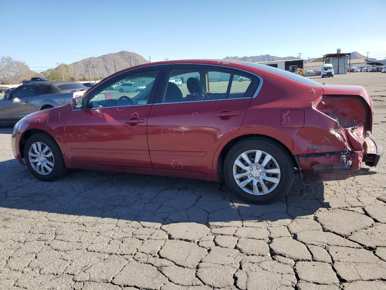 2009 Nissan Altima - Image 2