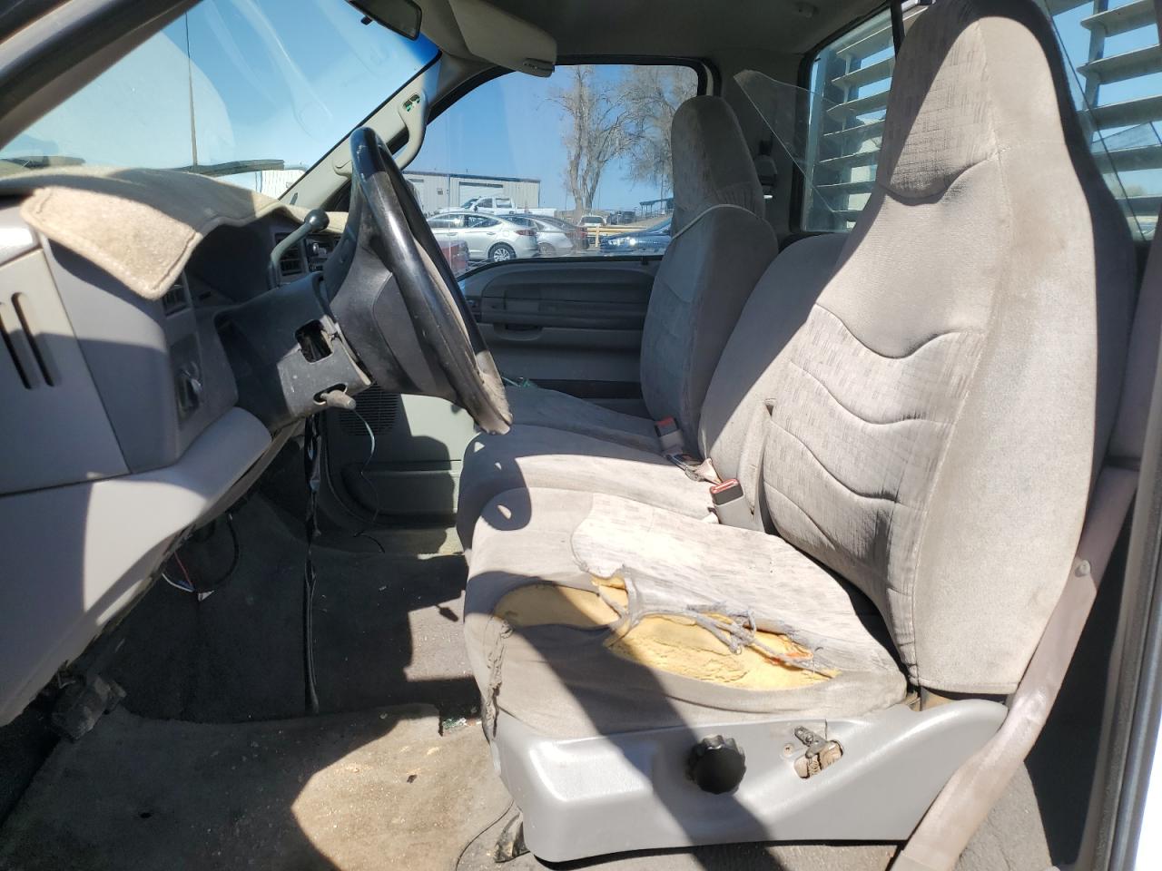 2000 Ford F350 - Image 7