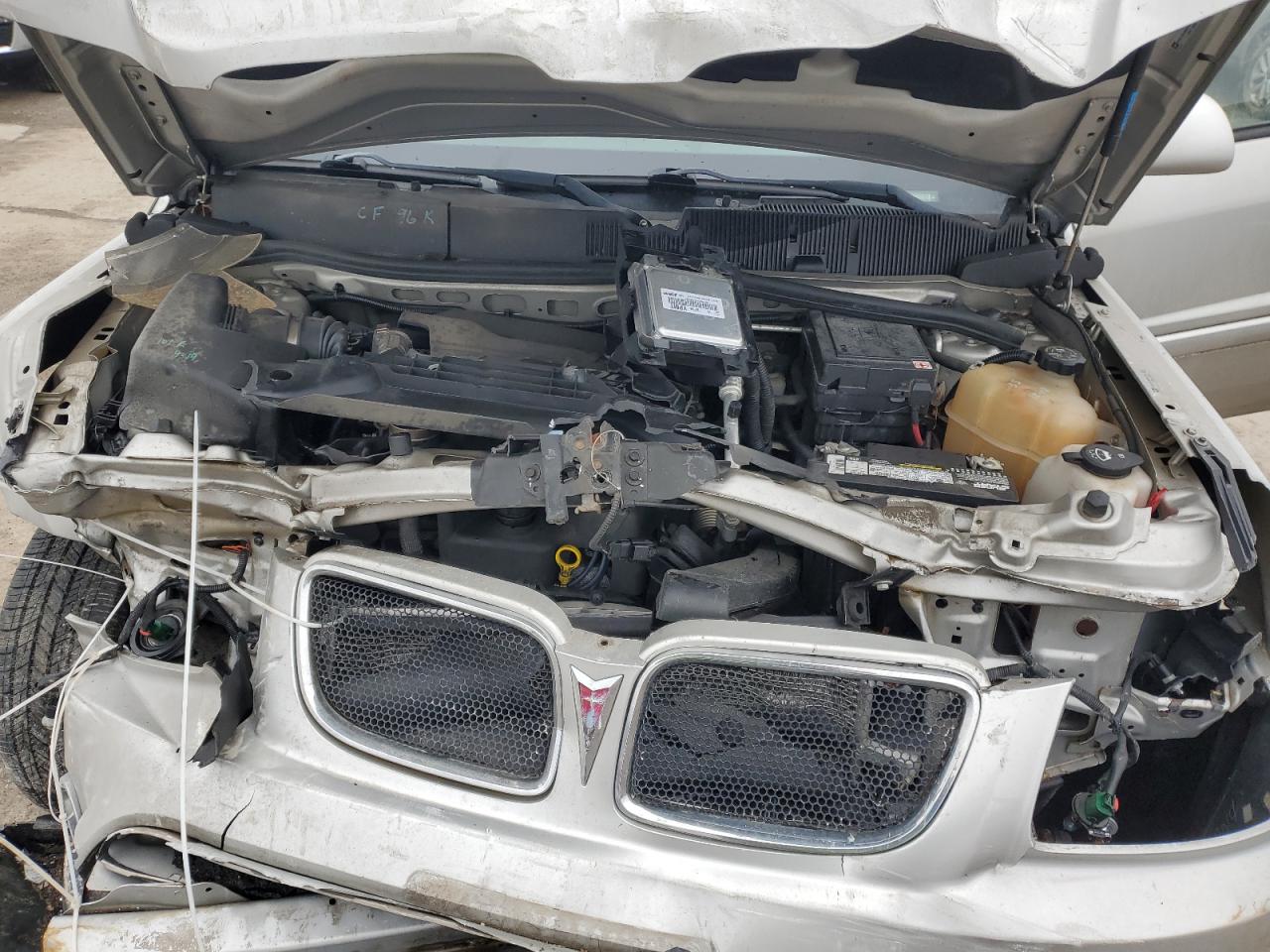 2008 Pontiac Torrent - Image 13