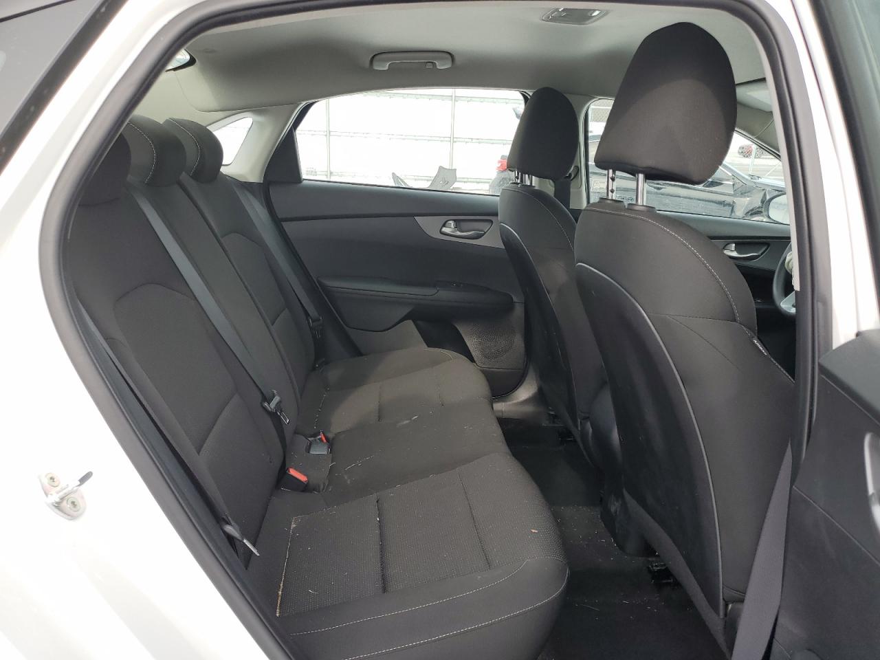 2021 Kia Forte - Image 11