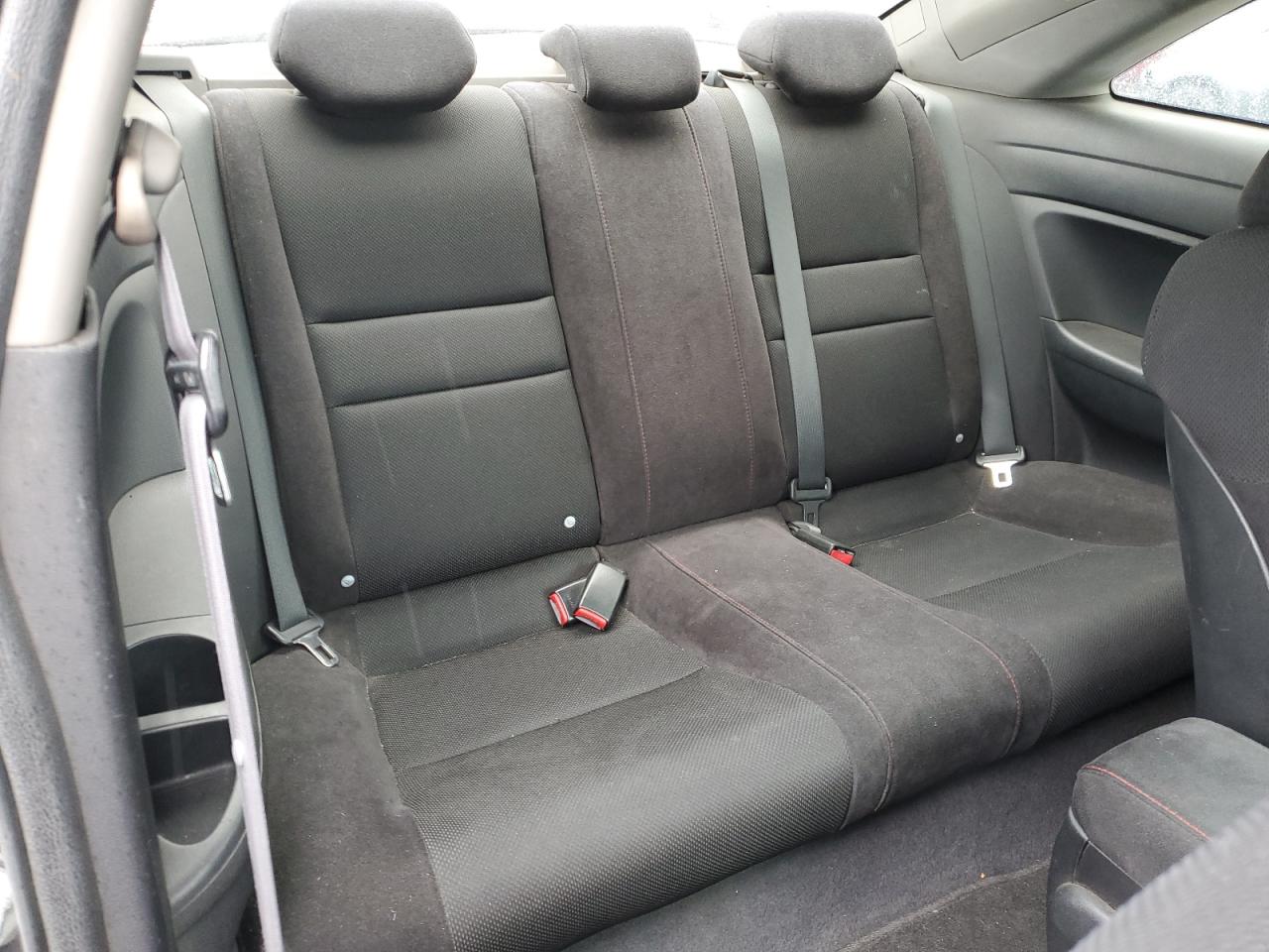 2011 Honda Civic - Image 10