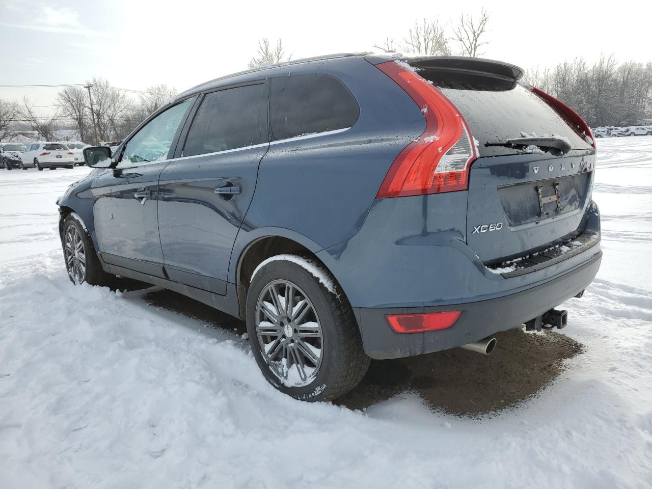 2010 Volvo XC60 - Image 2