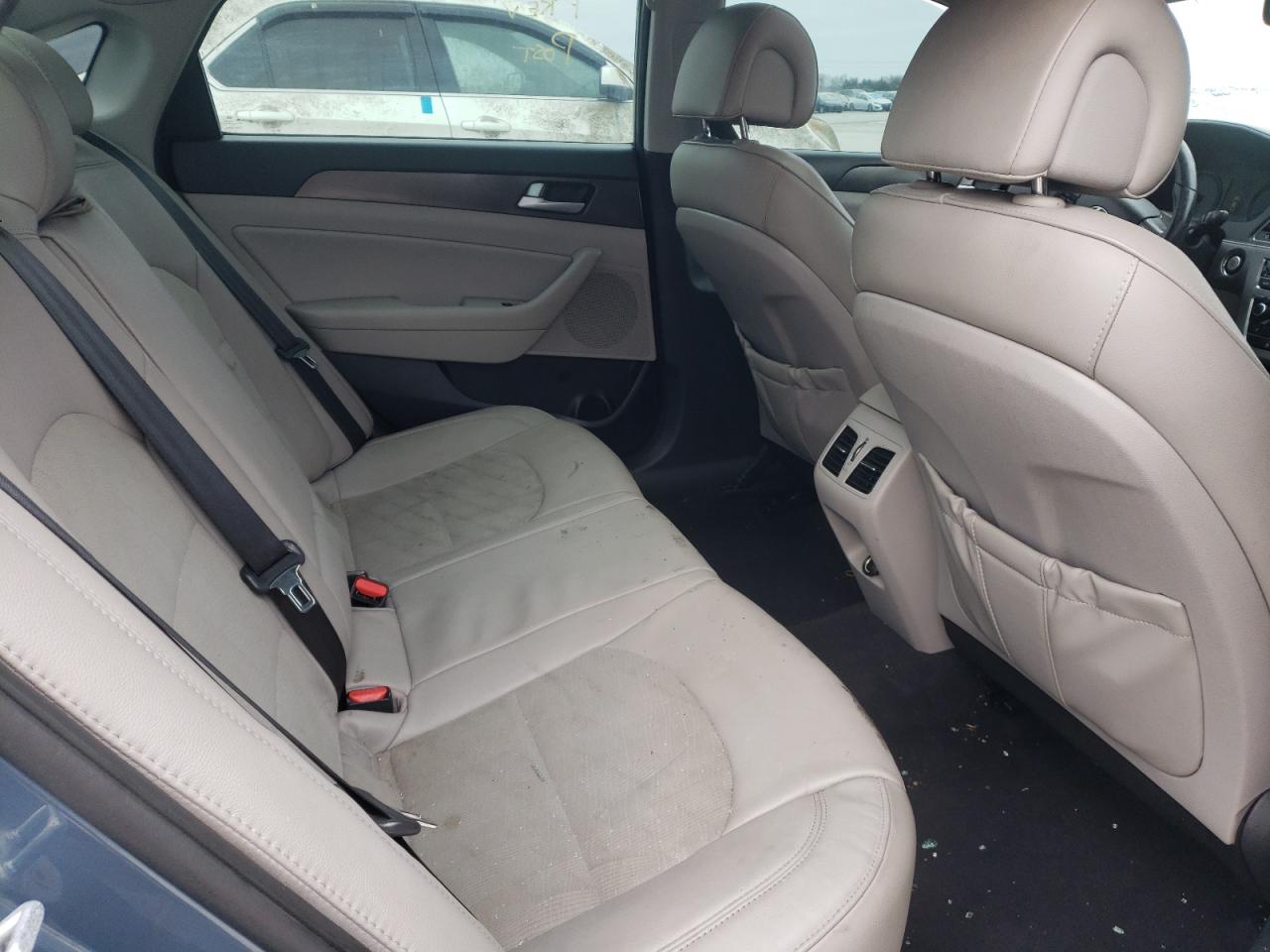 2016 Hyundai Sonata - Image 10