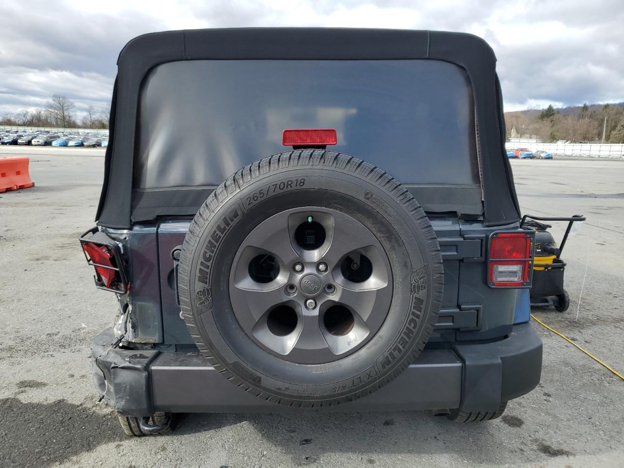 2017 Jeep Wrangler - Image 6