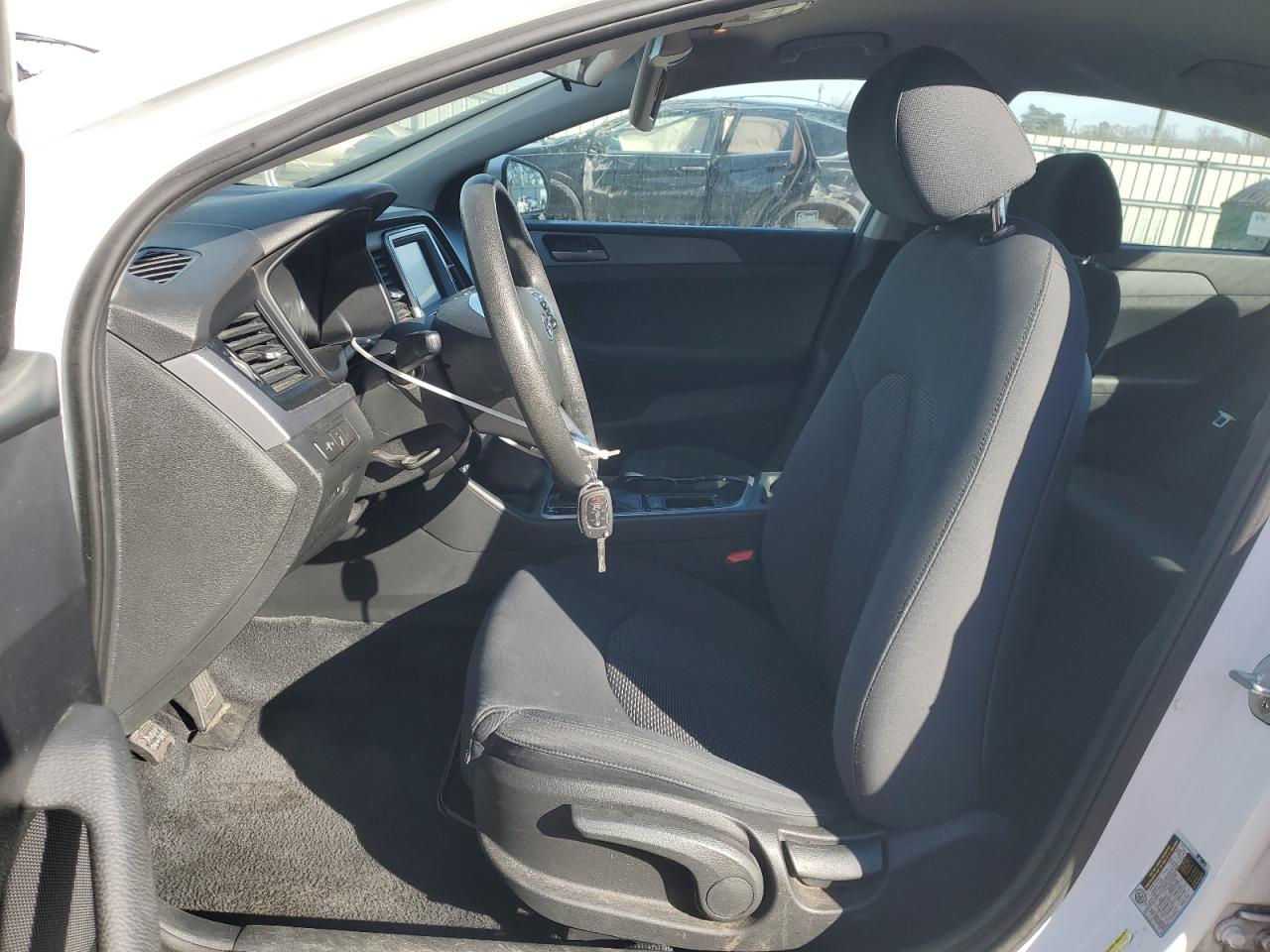 2019 Hyundai Sonata - Image 7