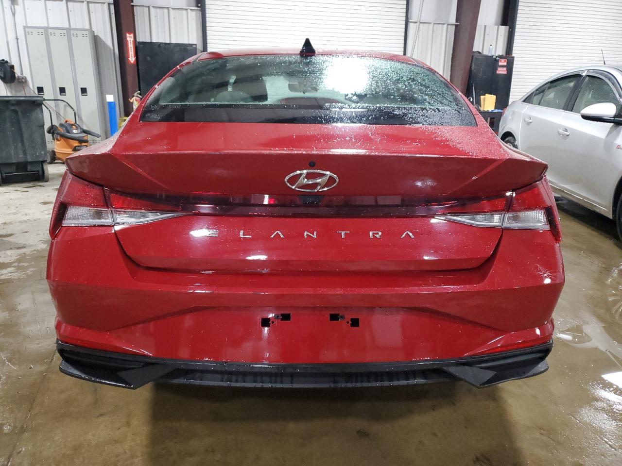 2023 Hyundai Elantra - Image 6