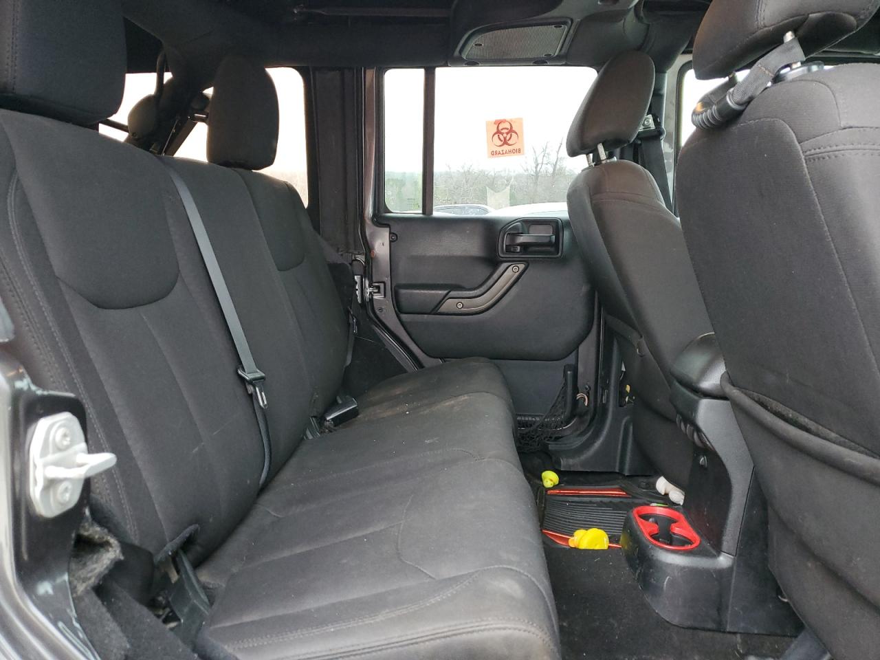 2016 Jeep Wrangler - Image 11