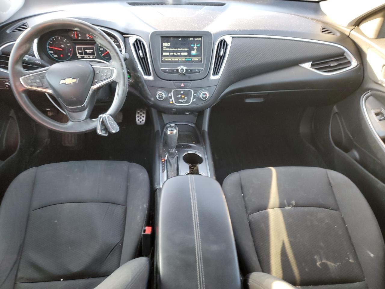 2016 Chevrolet Malibu - Image 8