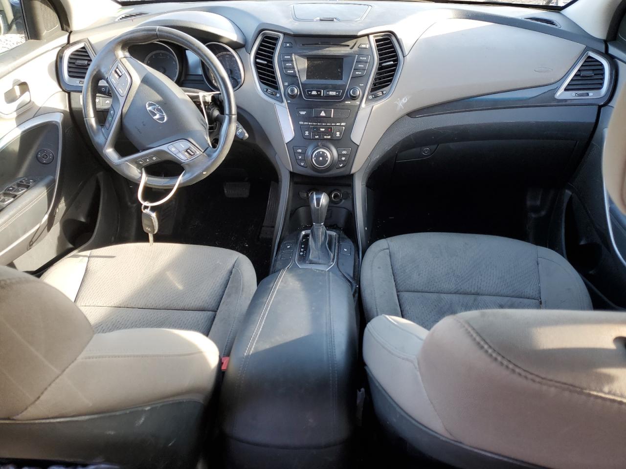 2014 Hyundai Santa Fe - Image 8