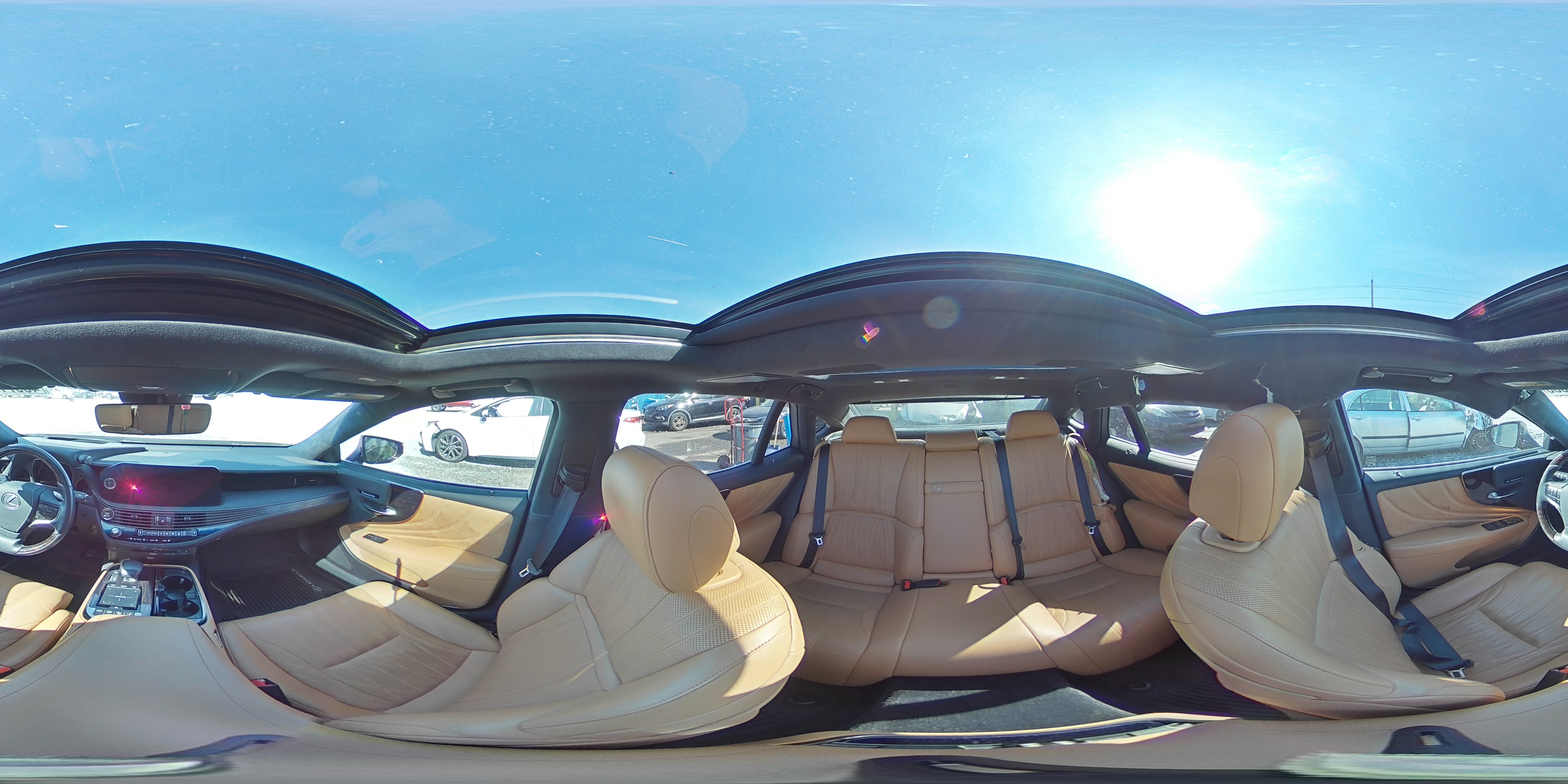 2022 Lexus LS - Image 15