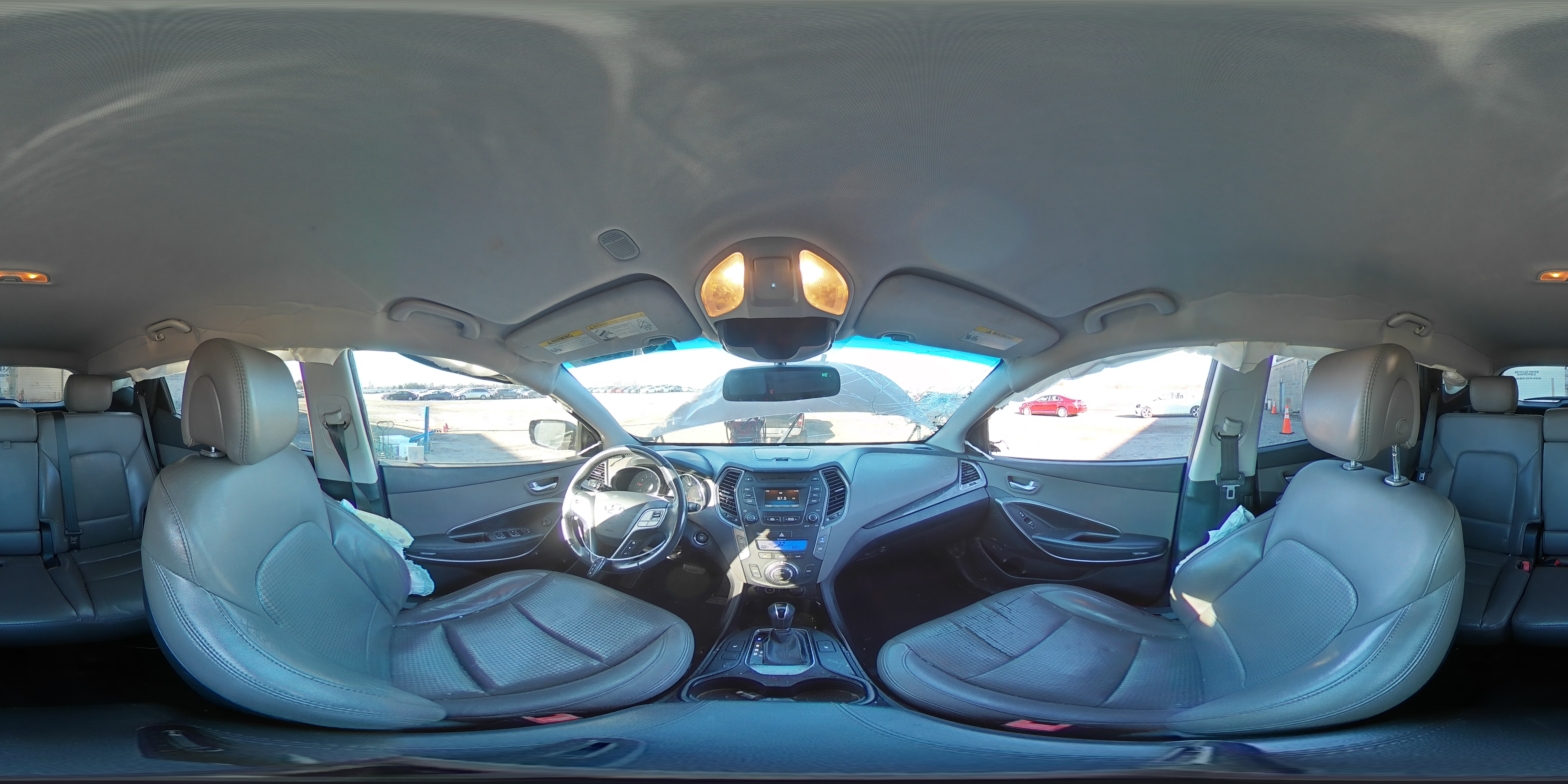 2013 Hyundai Santa Fe - Image 13