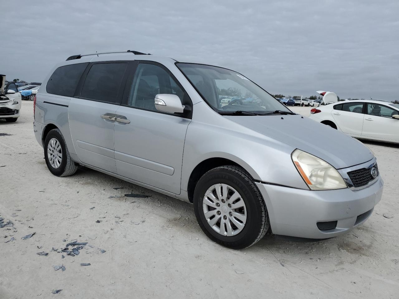 2011 Kia Sedona - Image 4