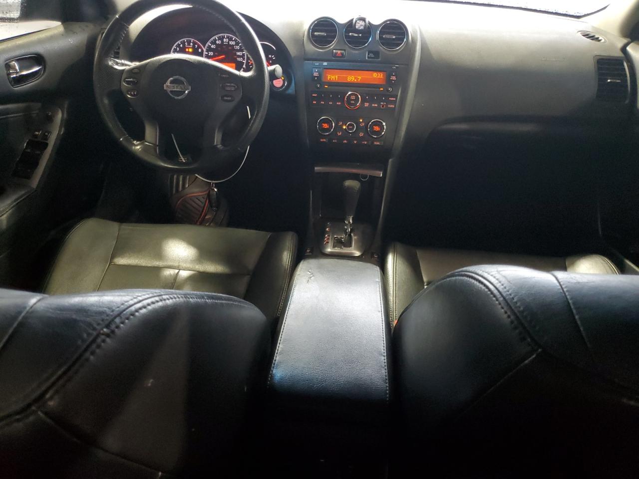2010 Nissan Altima - Image 8