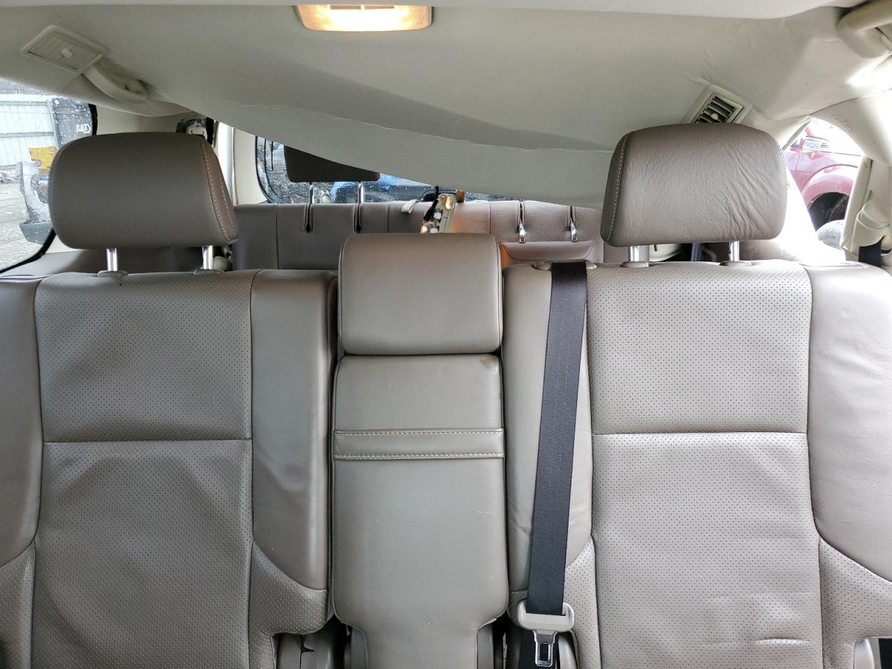 2011 Lexus GX - Image 10