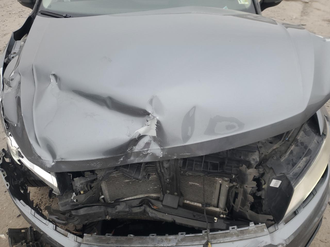 2018 Volkswagen Tiguan - Image 14