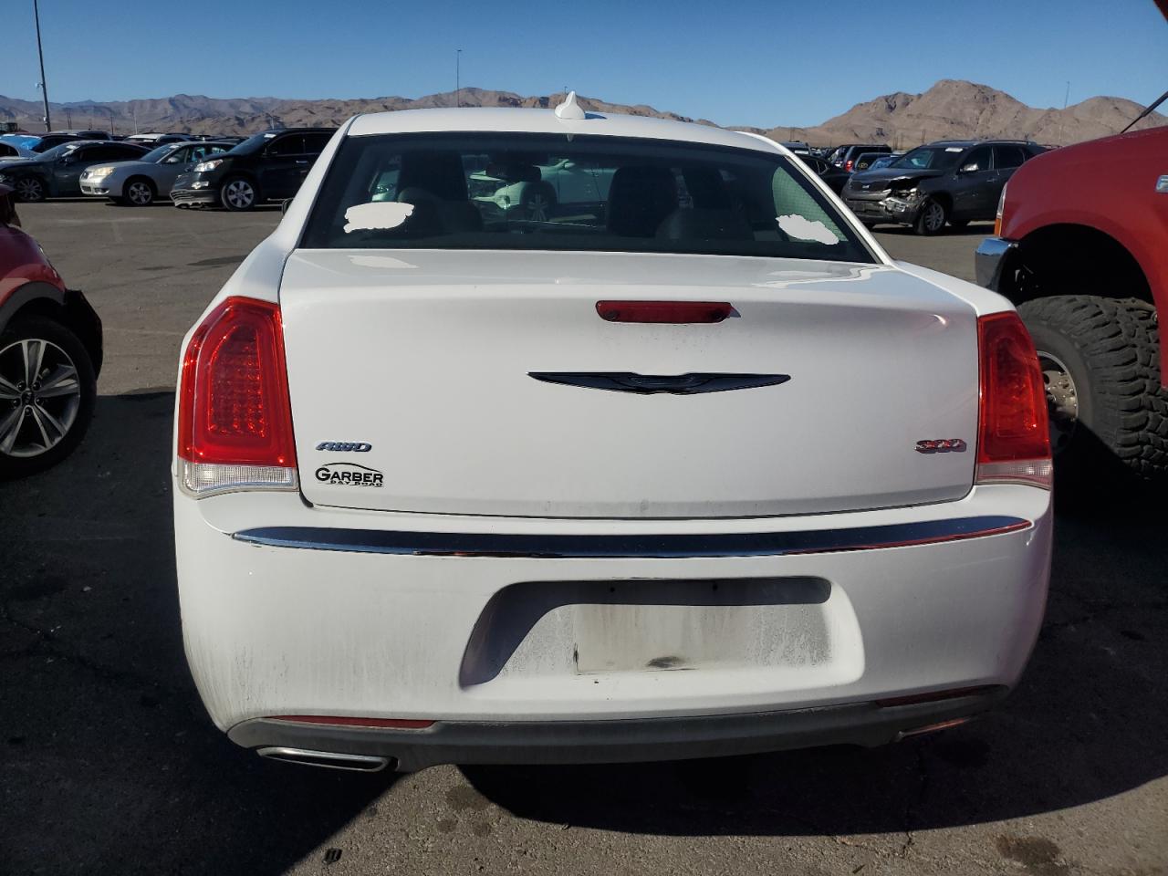 2015 Chrysler 300 - Image 6