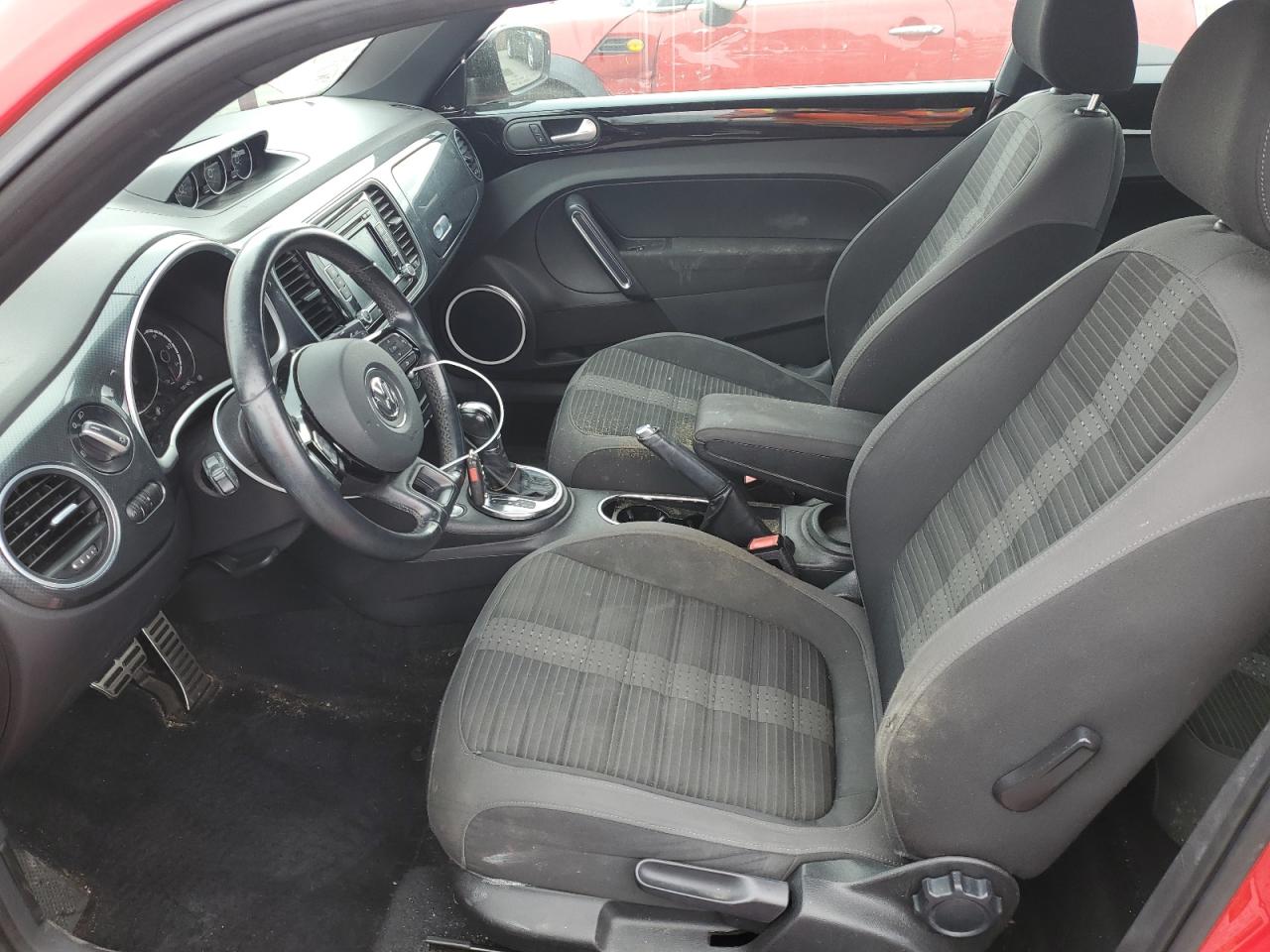 2013 Volkswagen Beetle - Image 7