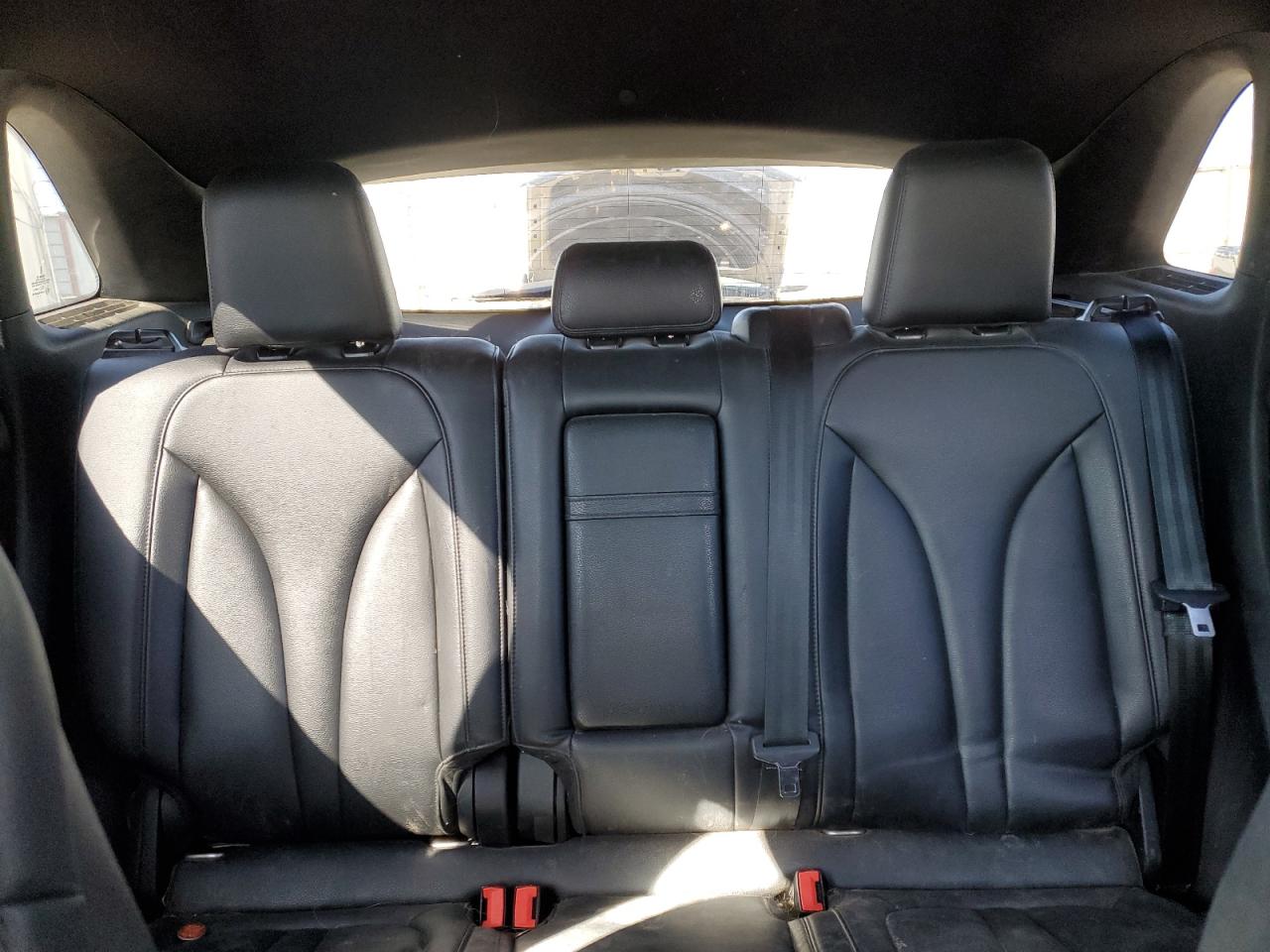 2017 Lincoln MKC - Image 10