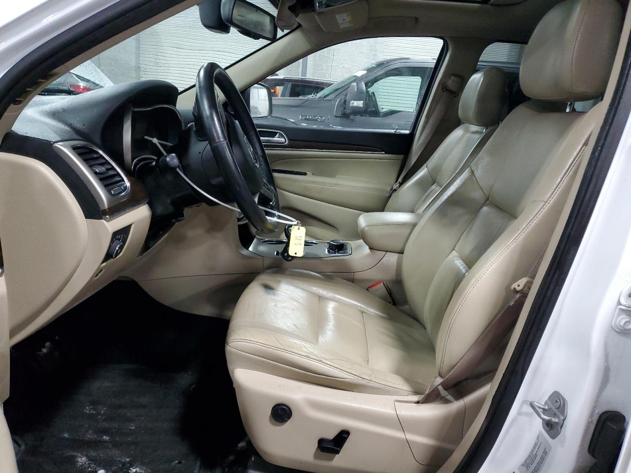 2015 Jeep Grand Cherokee - Image 7