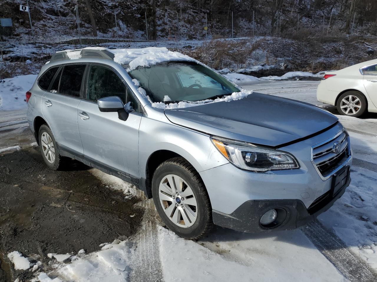 2017 Subaru Outback - Image 4