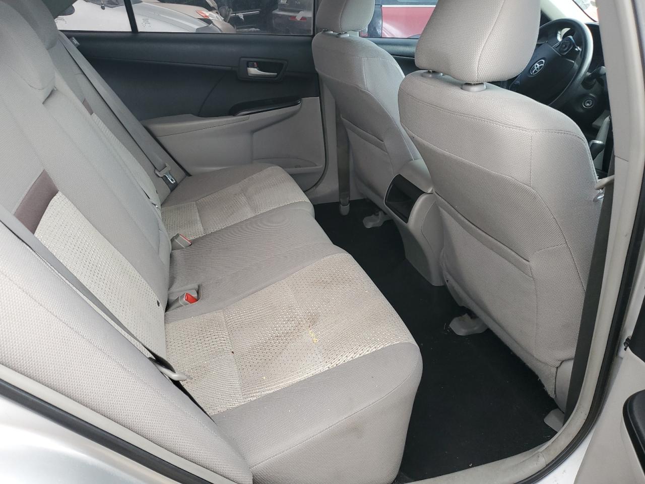 2013 Toyota Camry - Image 10