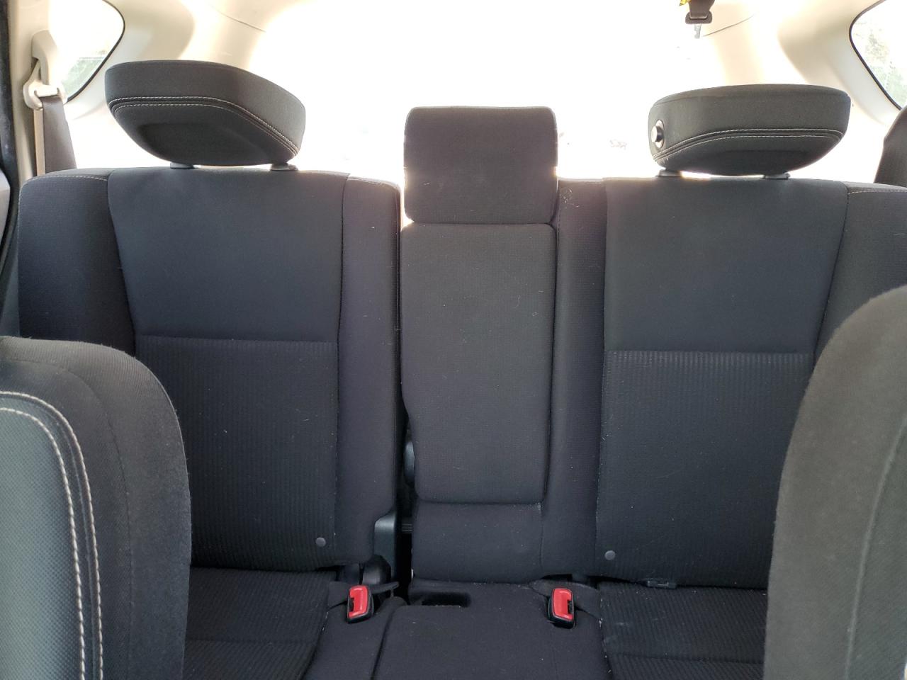 2015 Toyota RAV 4 - Image 10