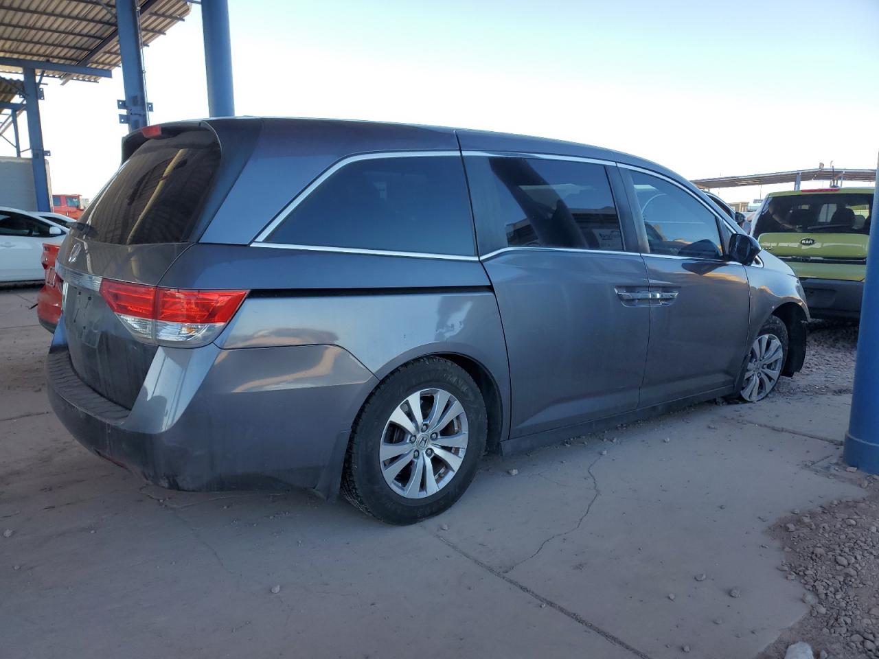 2015 Honda Odyssey - Image 3