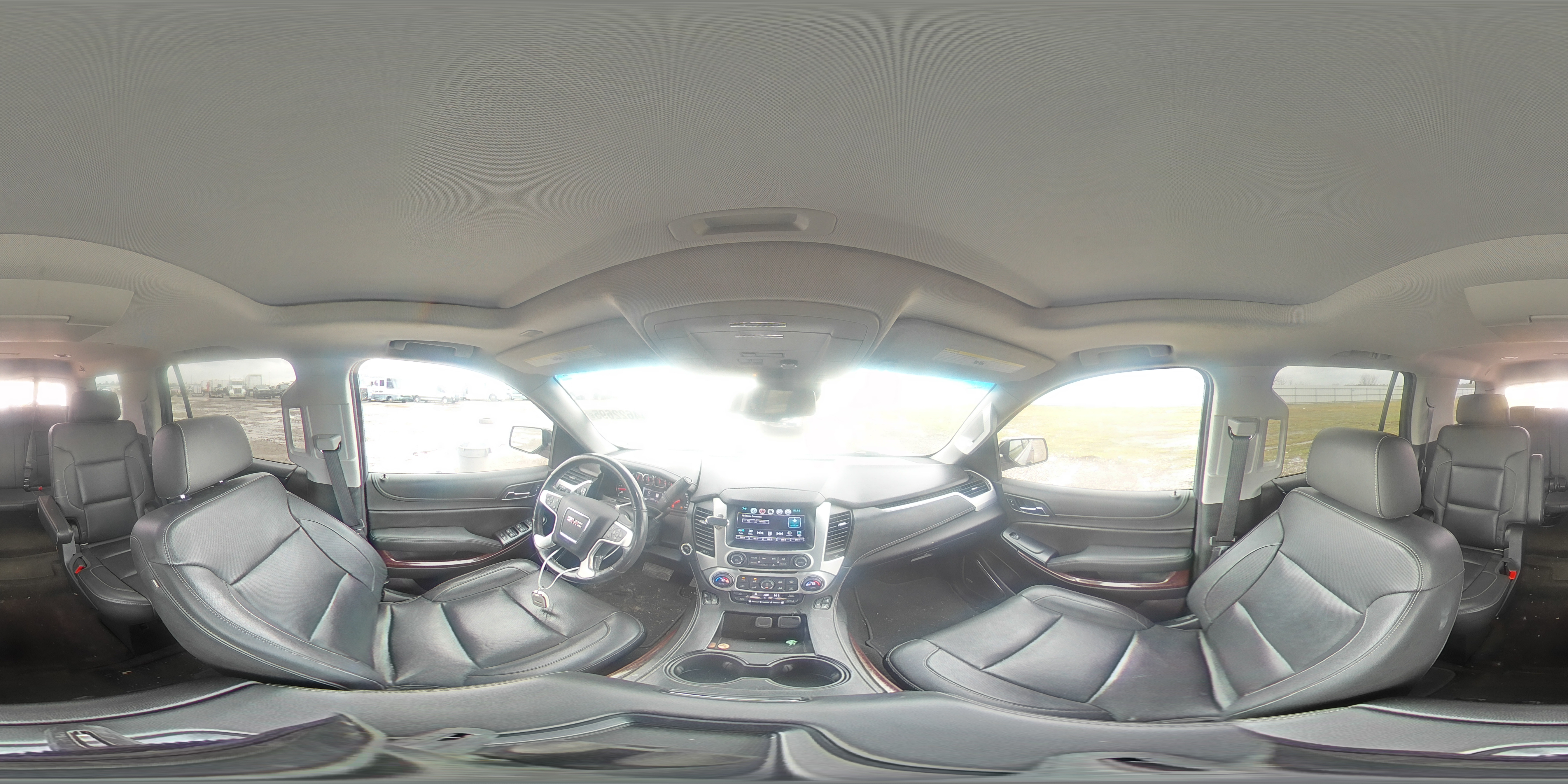 2018 GMC Yukon - Image 13