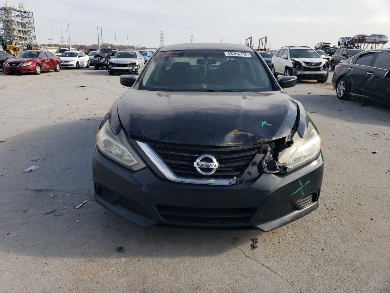 2016 Nissan Altima - Image 5