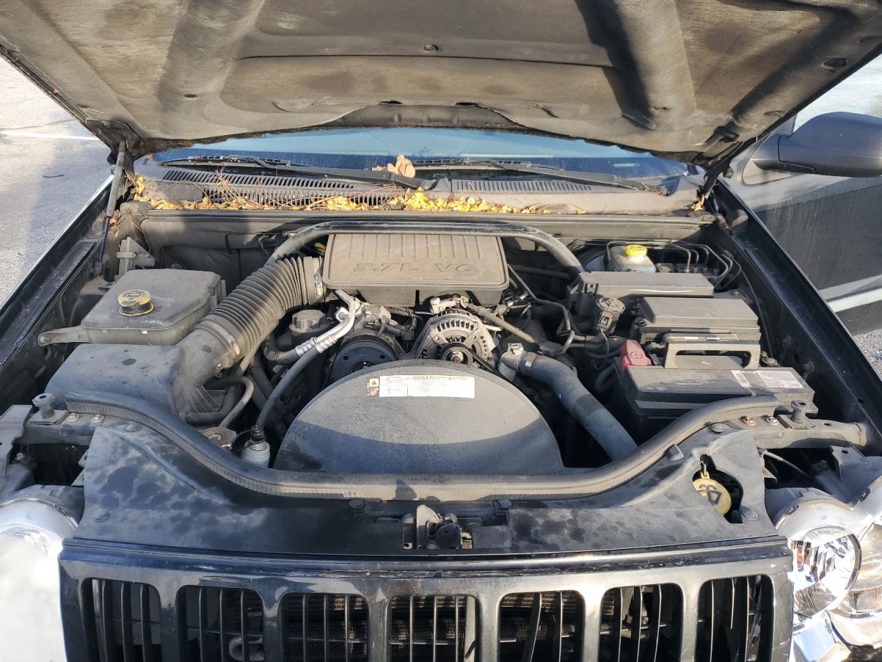 2007 Jeep Grand Cherokee - Image 12