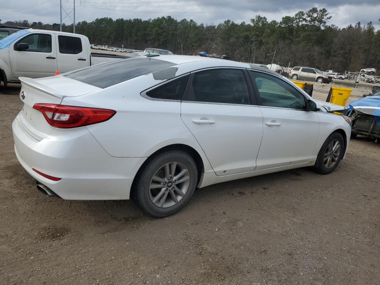 2016 Hyundai Sonata - Image 3